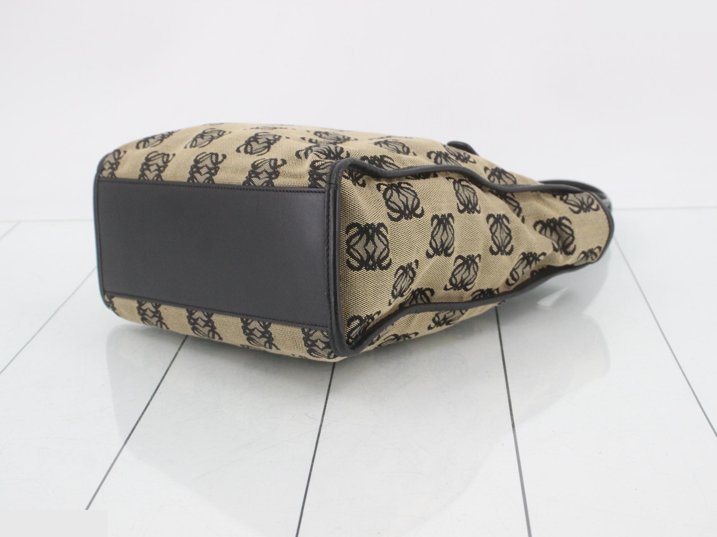 Other lines: Bags & Handbags, Anagram pattern, Beige — view 6