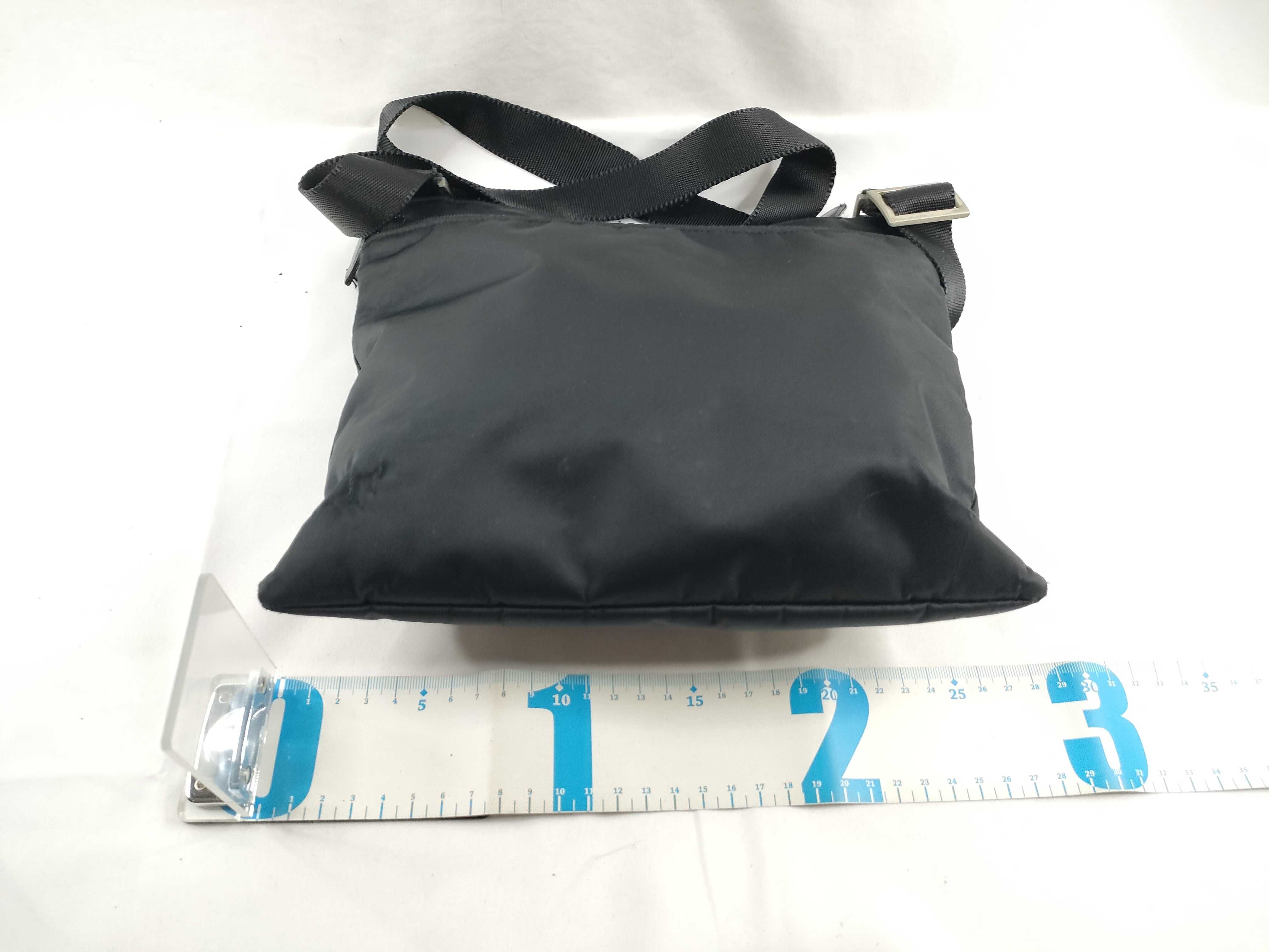 Nylon Triangle Plate Nylon Shoulder Bag Black Shoulder Bag — view 2