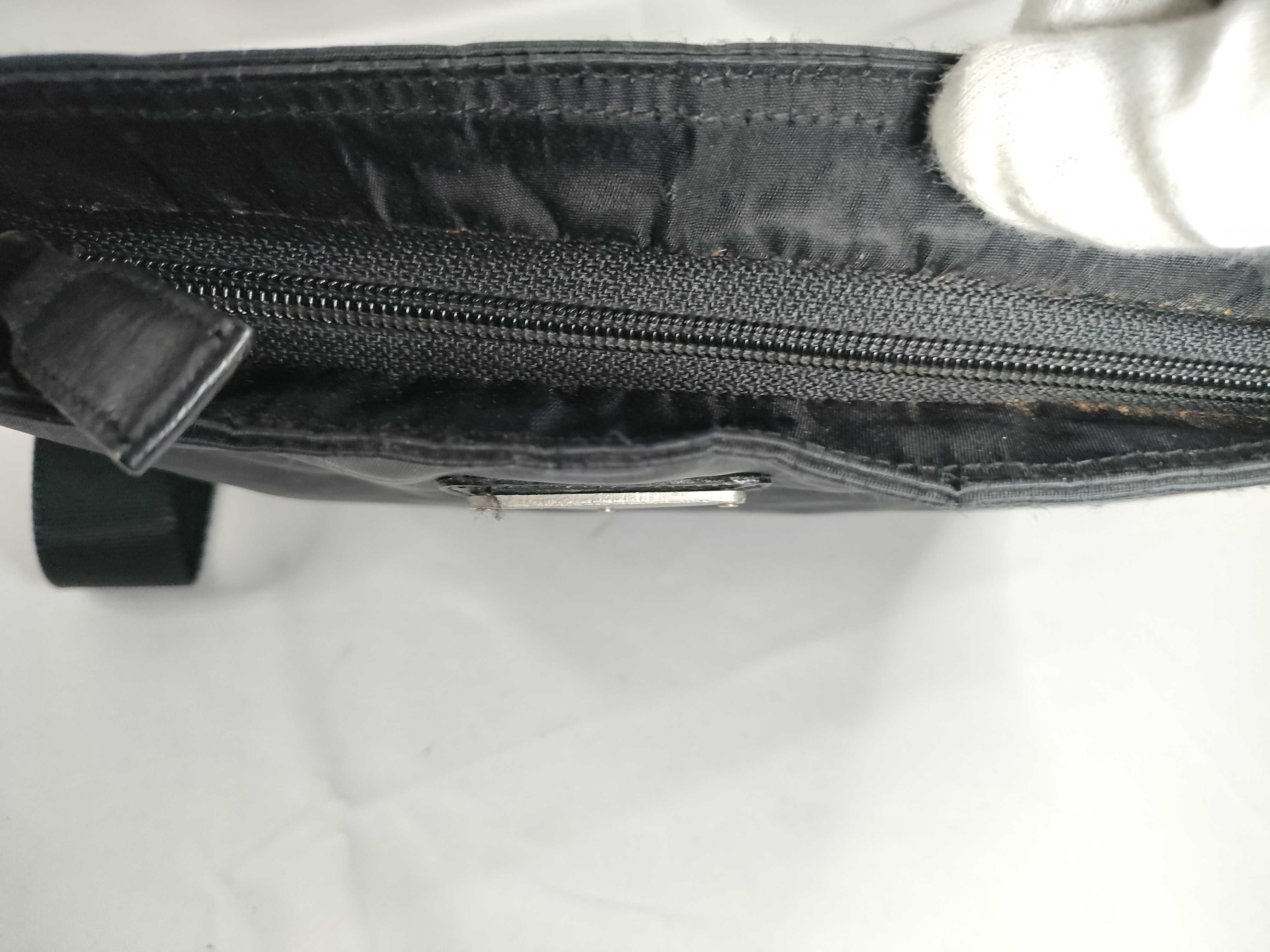 Nylon Triangle Plate Nylon Shoulder Bag Black Shoulder Bag — view 9