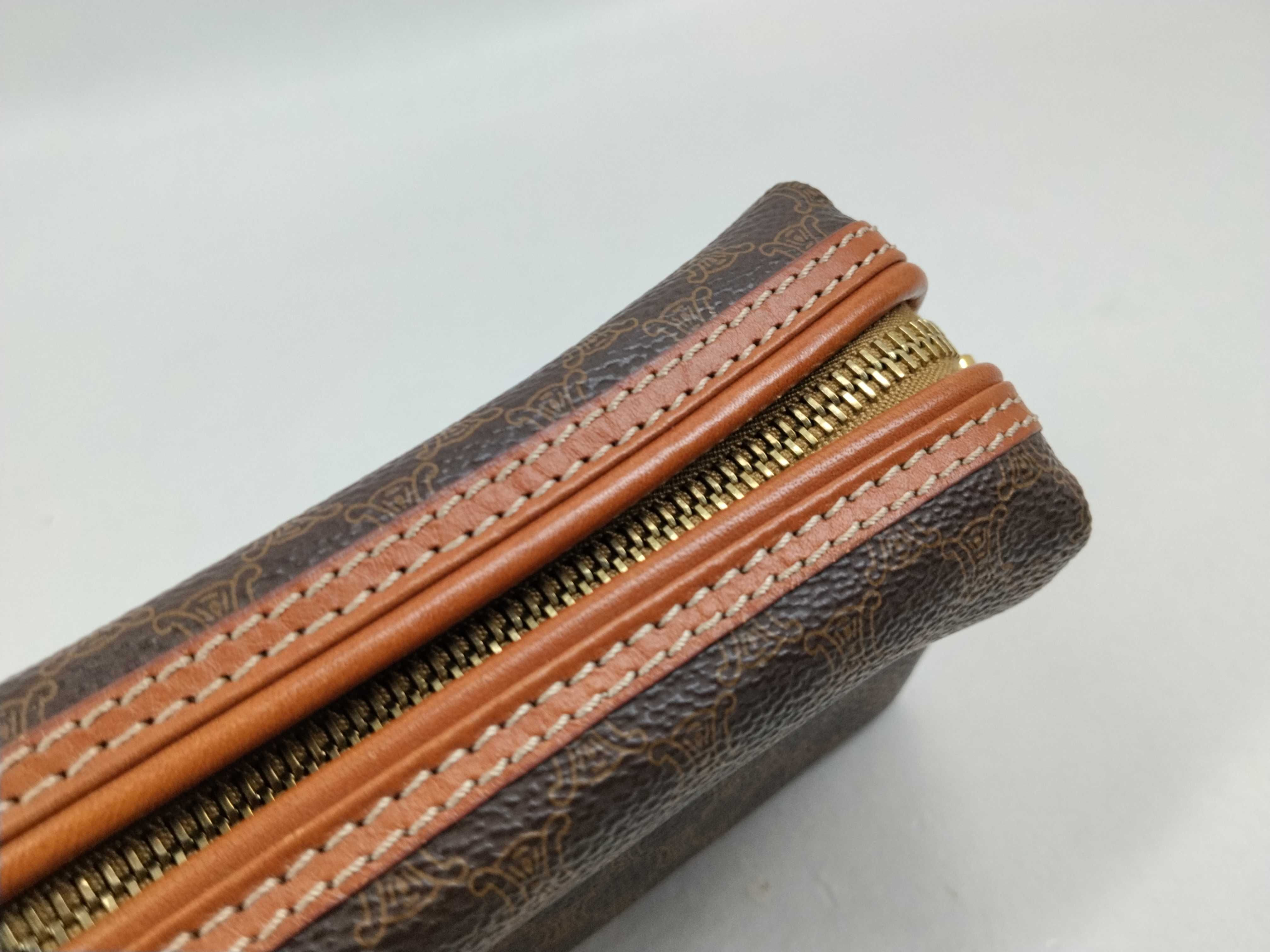 pouch — view 6