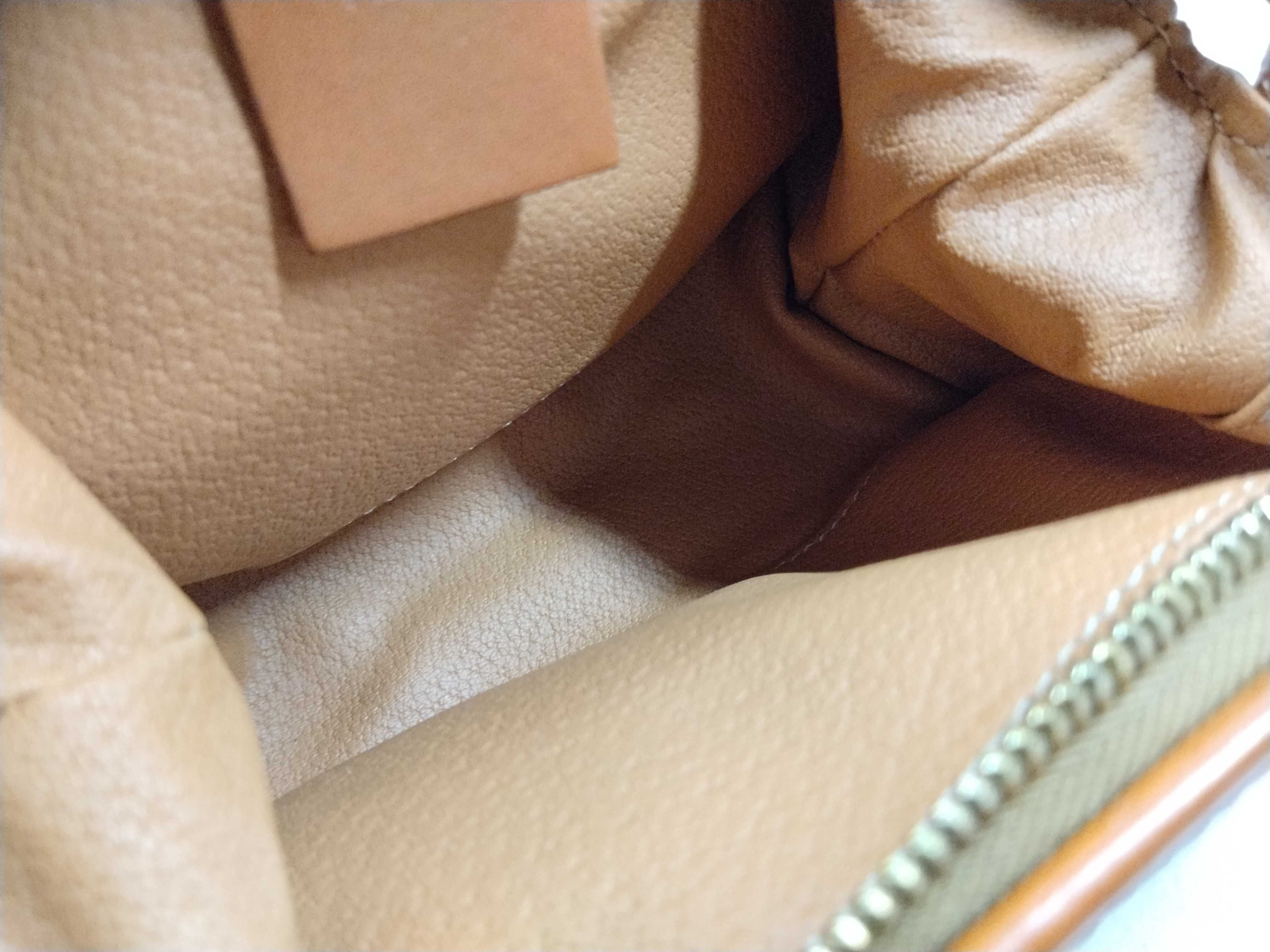 pouch — view 8