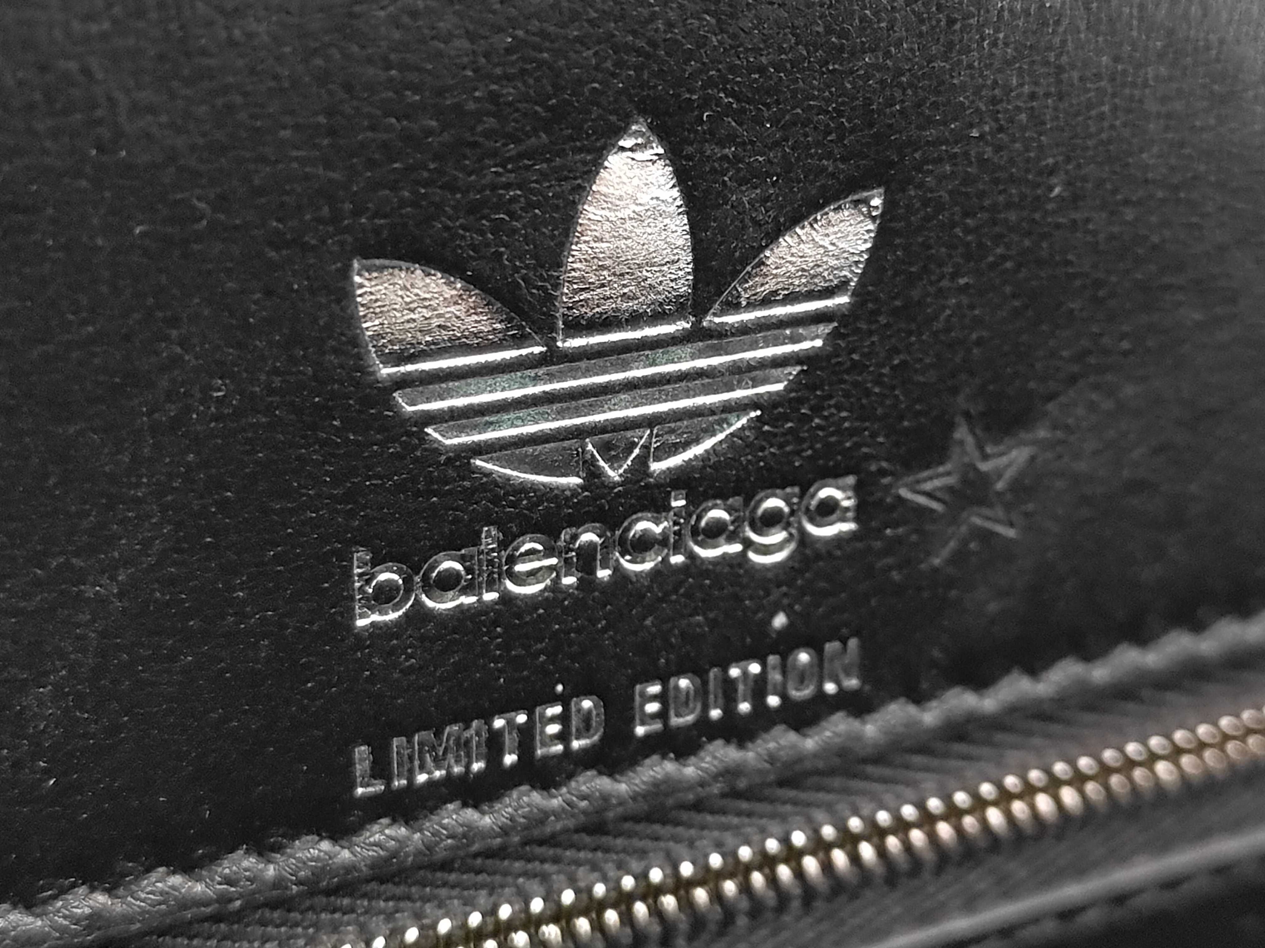 593546 Adidas Collaboration Hourglass Top Handle 2-Way Handbag — view 10