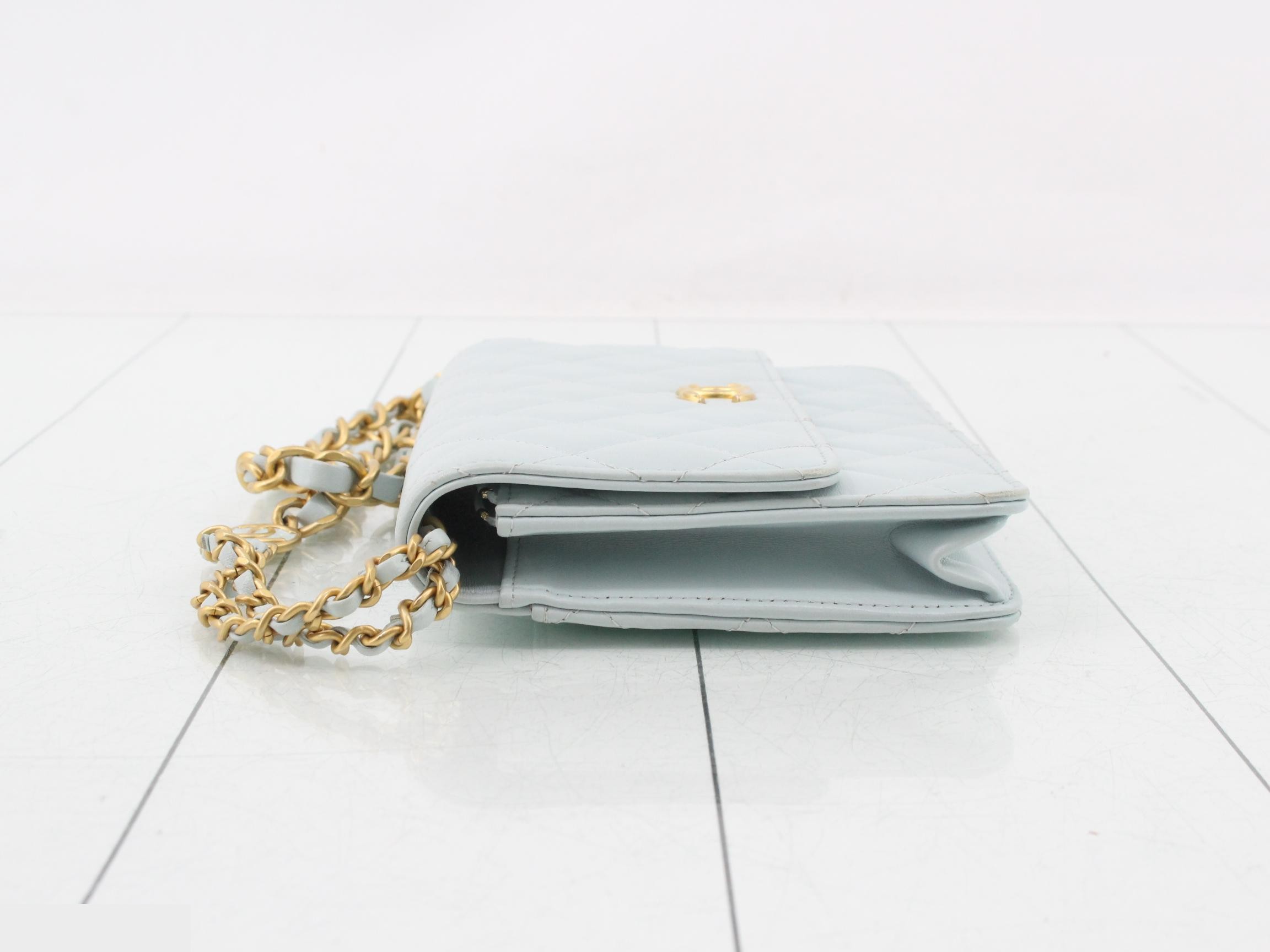Matelassé Lambskin Coco Mark Chain Wallet — view 4