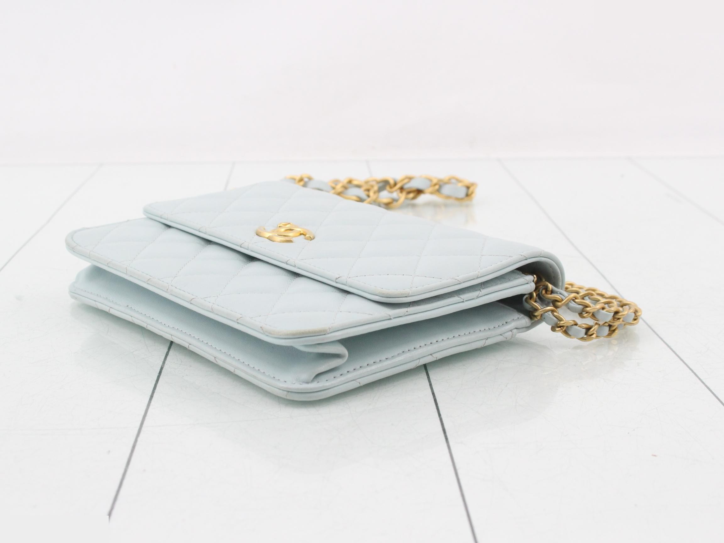 Matelassé Lambskin Coco Mark Chain Wallet — view 6
