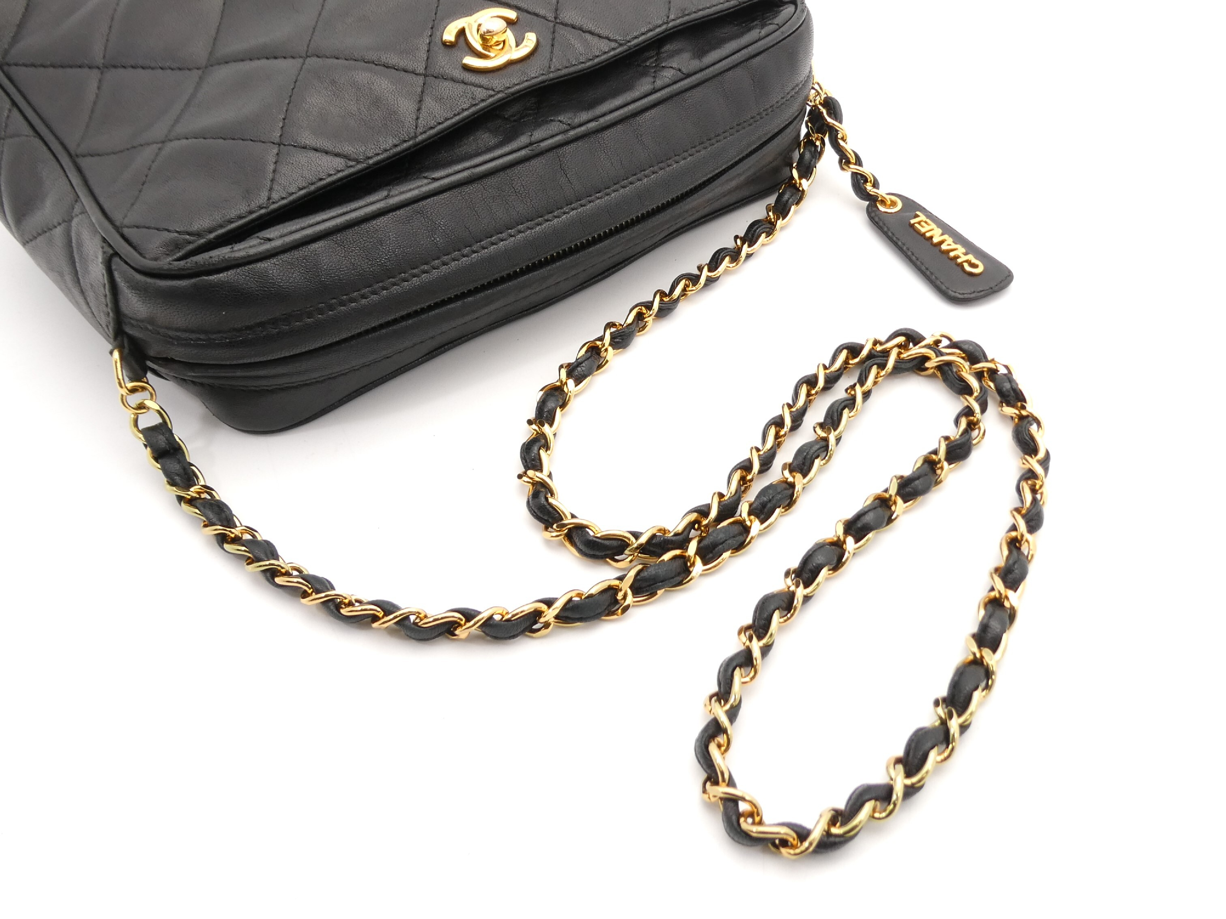 Matelassé Coco Mark Turnlock Chain Shoulder Bag — view 6