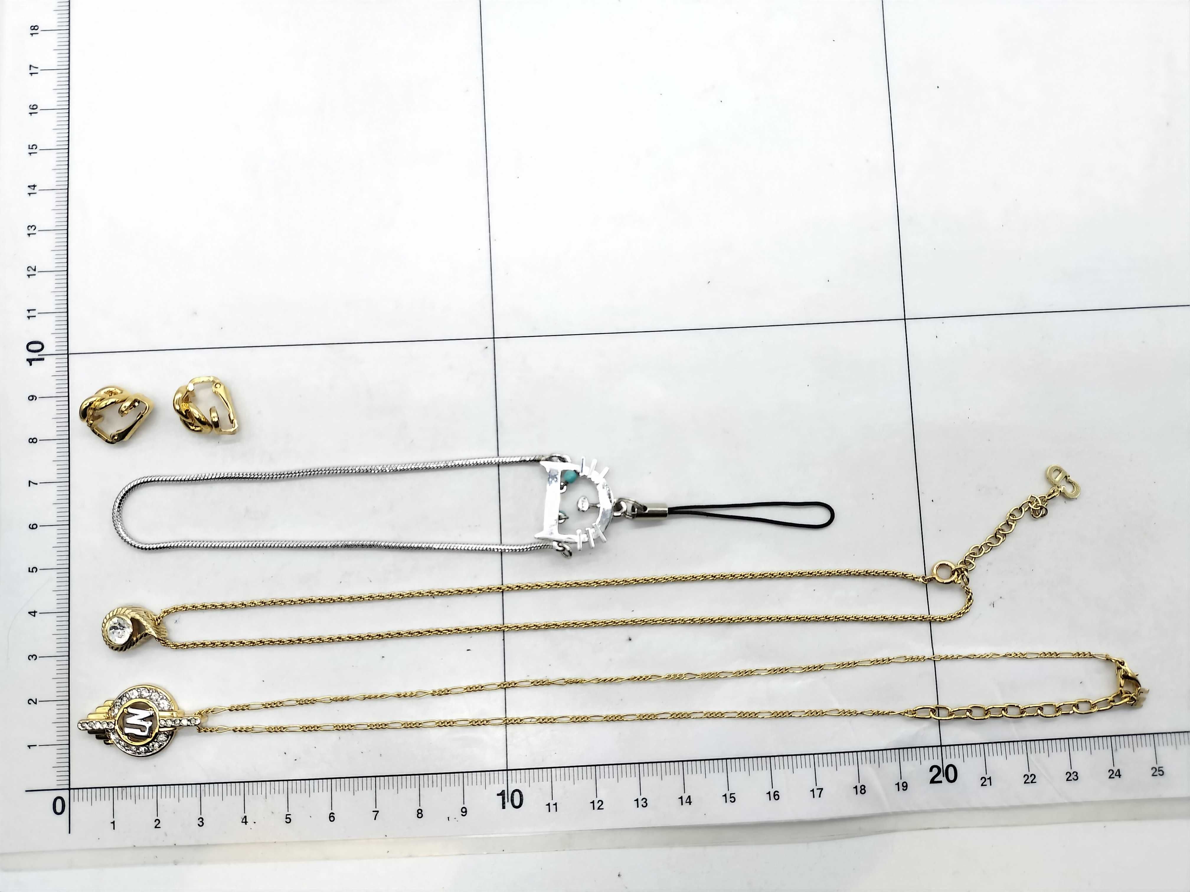 Nina Ricci plated accessories, necklaces, earrings, etc. *4 necklaces — view 15