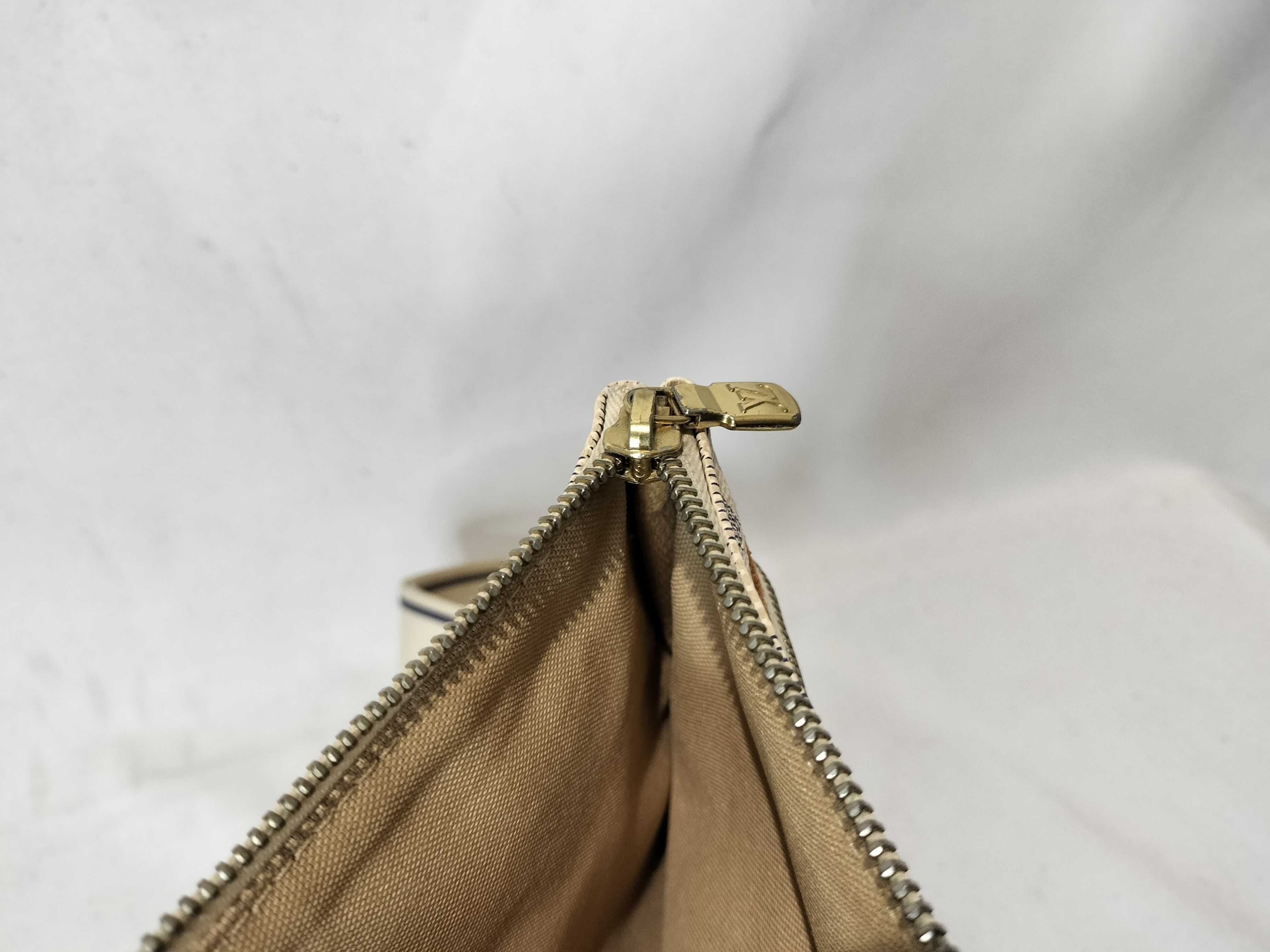 Damier Azur N51112 Pochette Bosphore Shoulder Bag — view 11