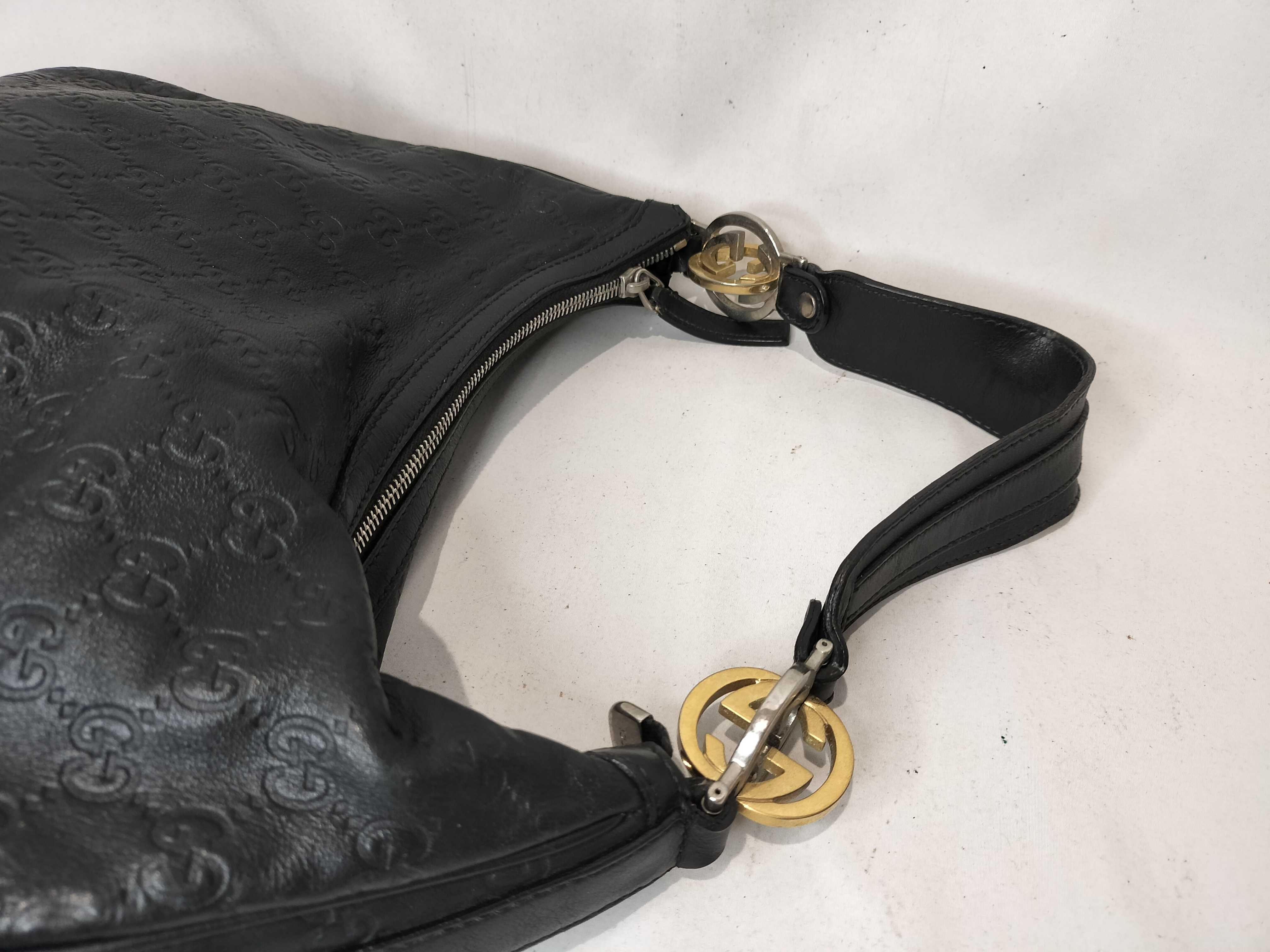 Black Leather Pea Shoulder Bag (Handbag) — view 3