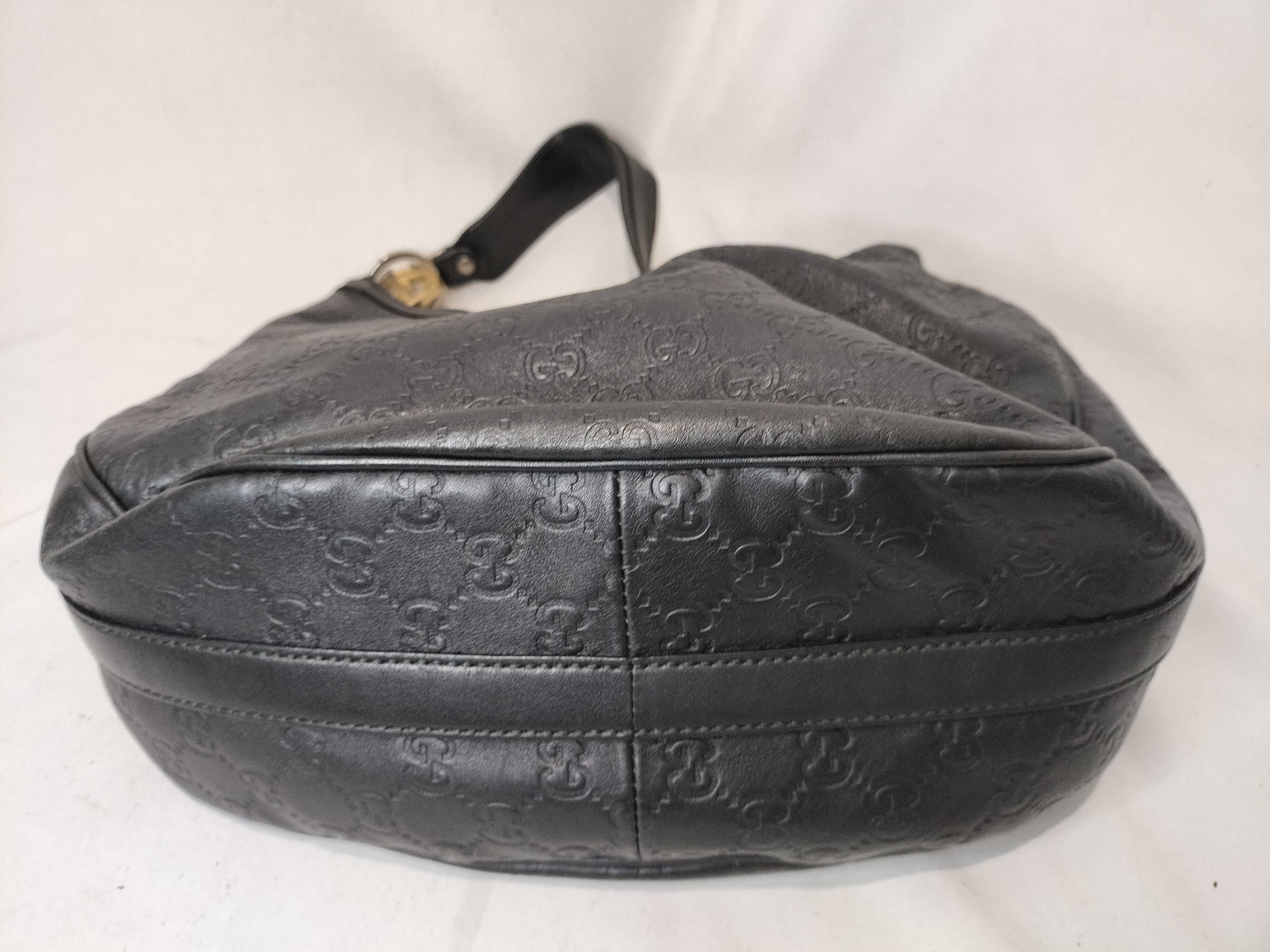 Black Leather Pea Shoulder Bag (Handbag) — view 7