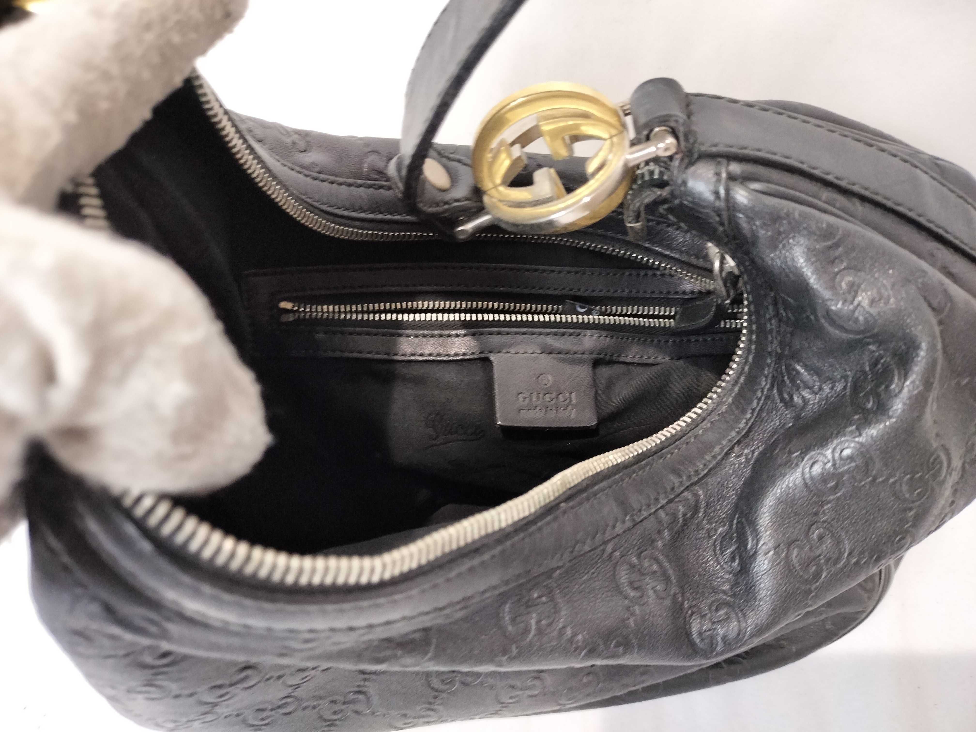 Black Leather Pea Shoulder Bag (Handbag) — view 8