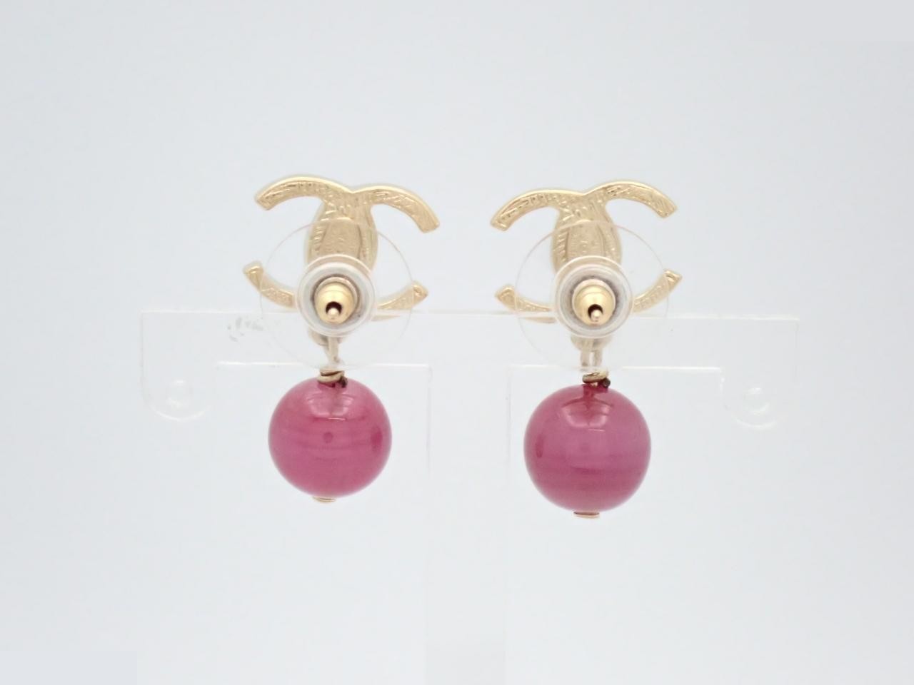 earrings, model 07A, Coco Mark, purple pearl, gold, 2.8 cm in height. — view 2