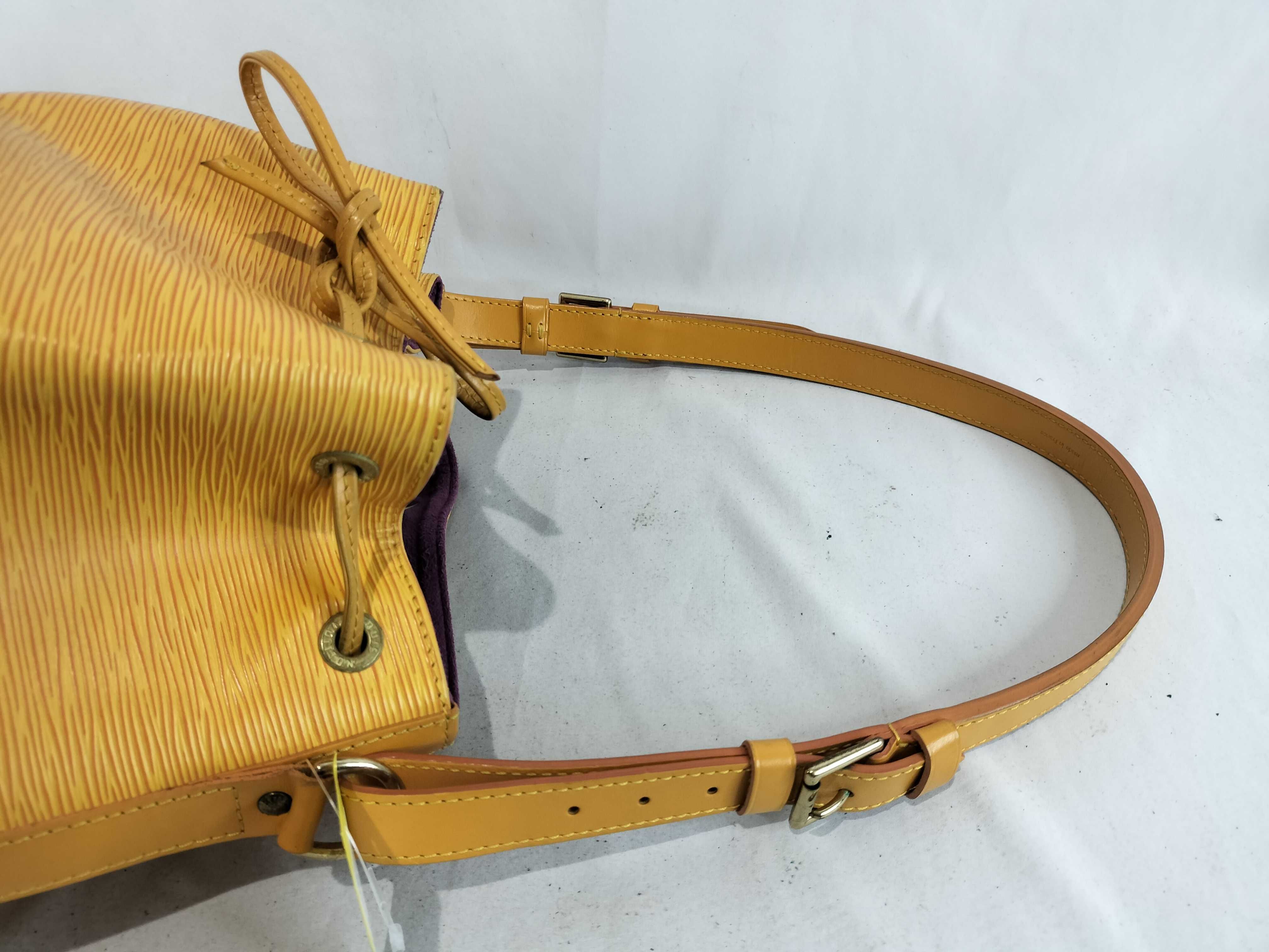 Epi Noe GM Shoulder Bag — view 3
