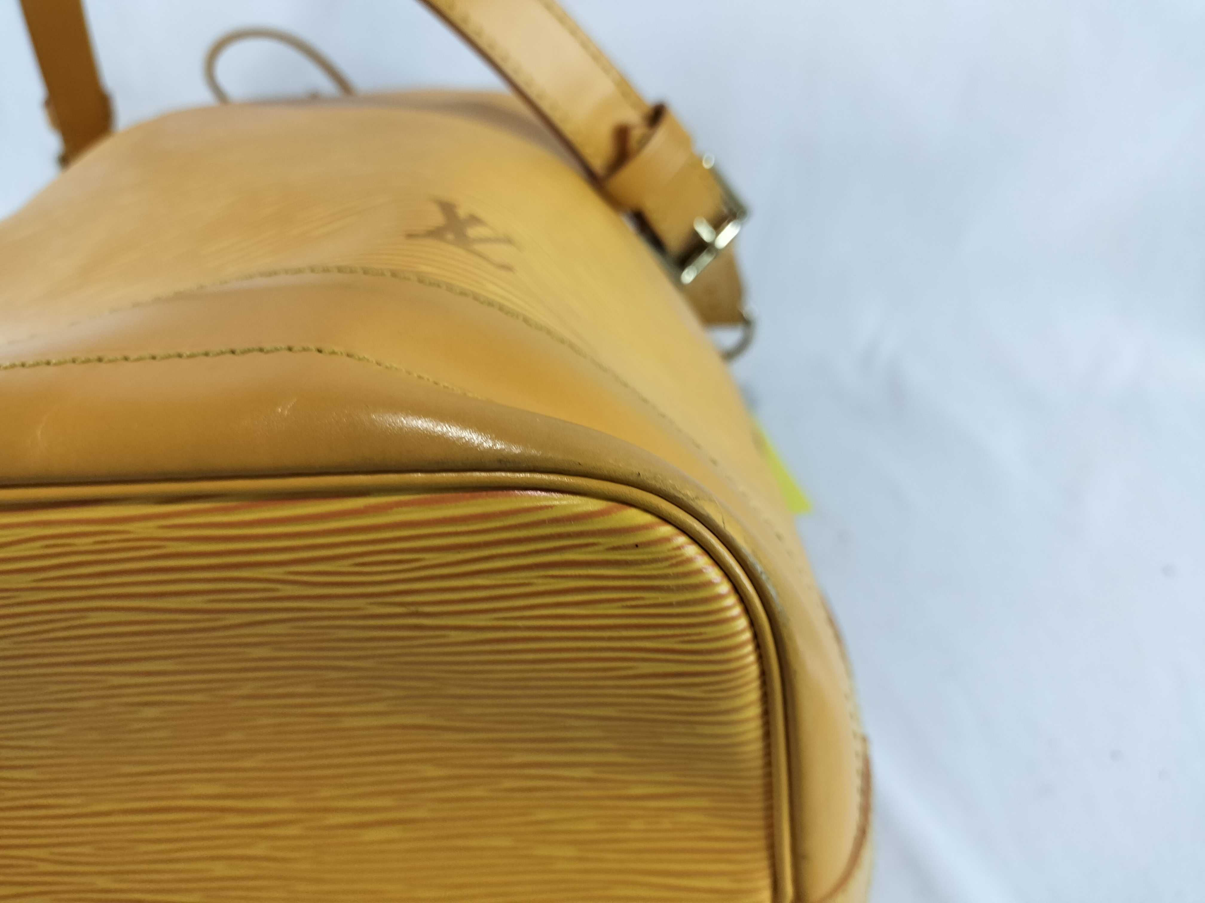 Epi Noe GM Shoulder Bag — view 6