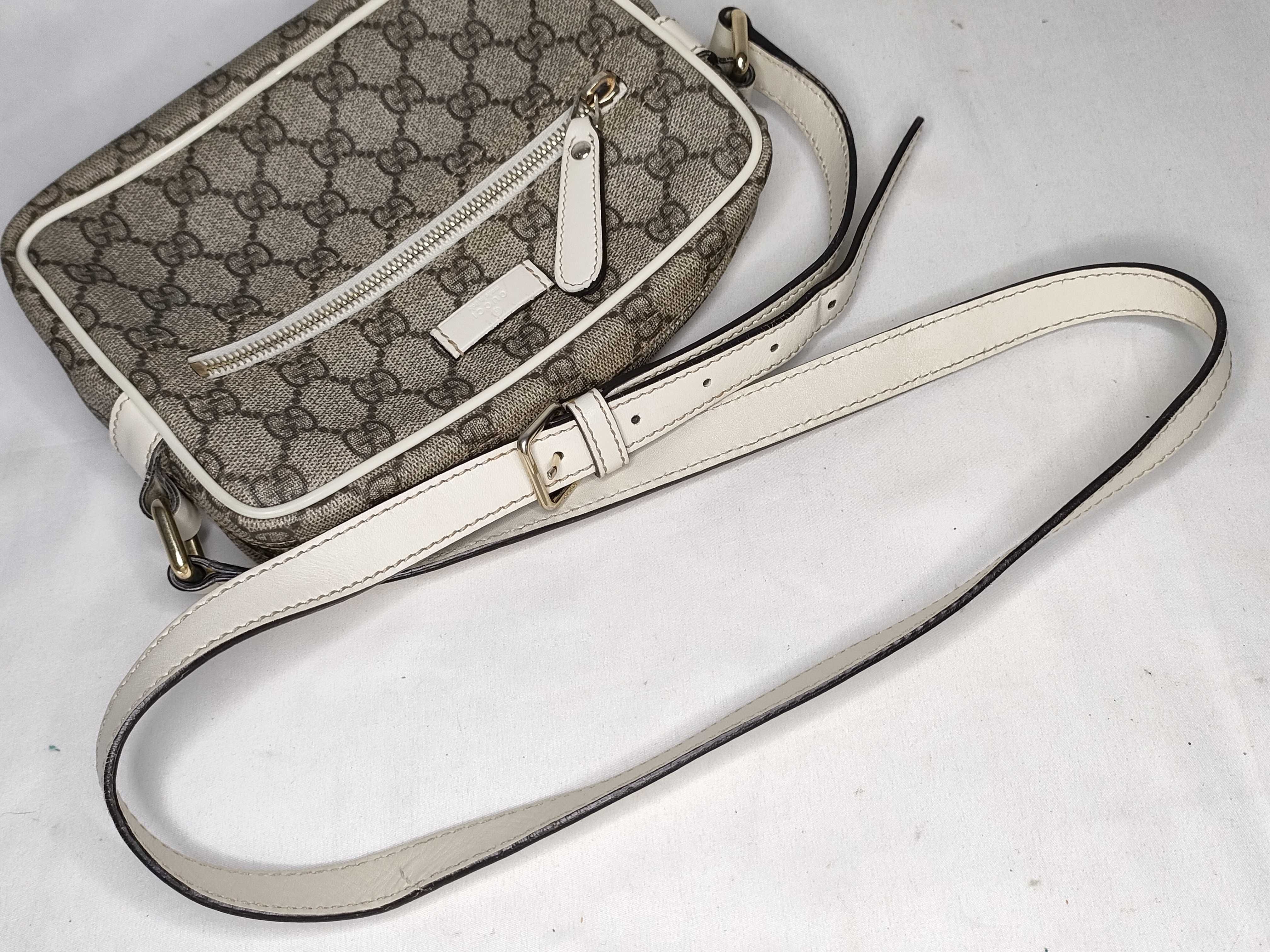 GG Gucci GG pattern shoulder bag — view 3