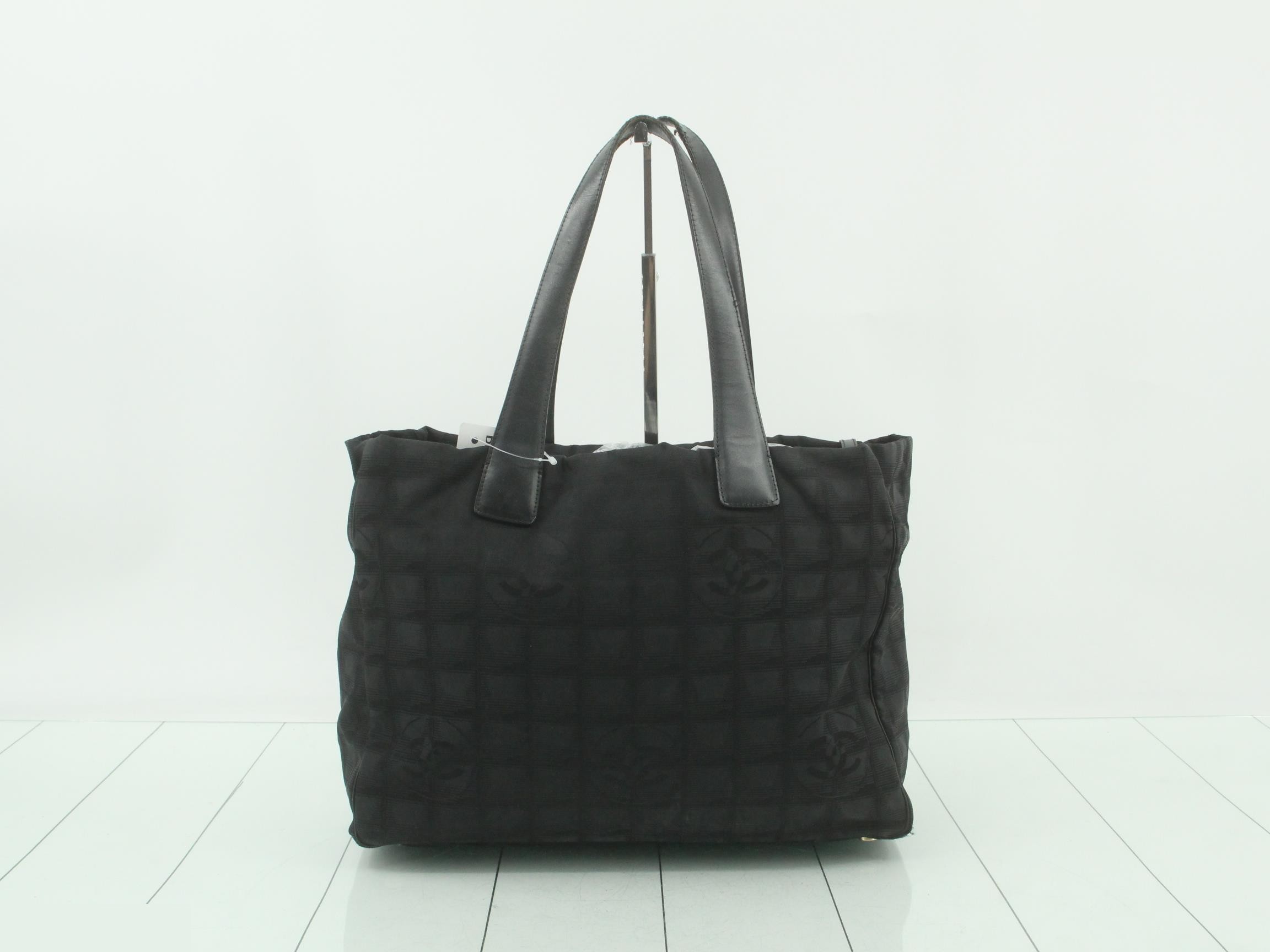 New Travel Line Nylon Tote Bag, Black — view 2