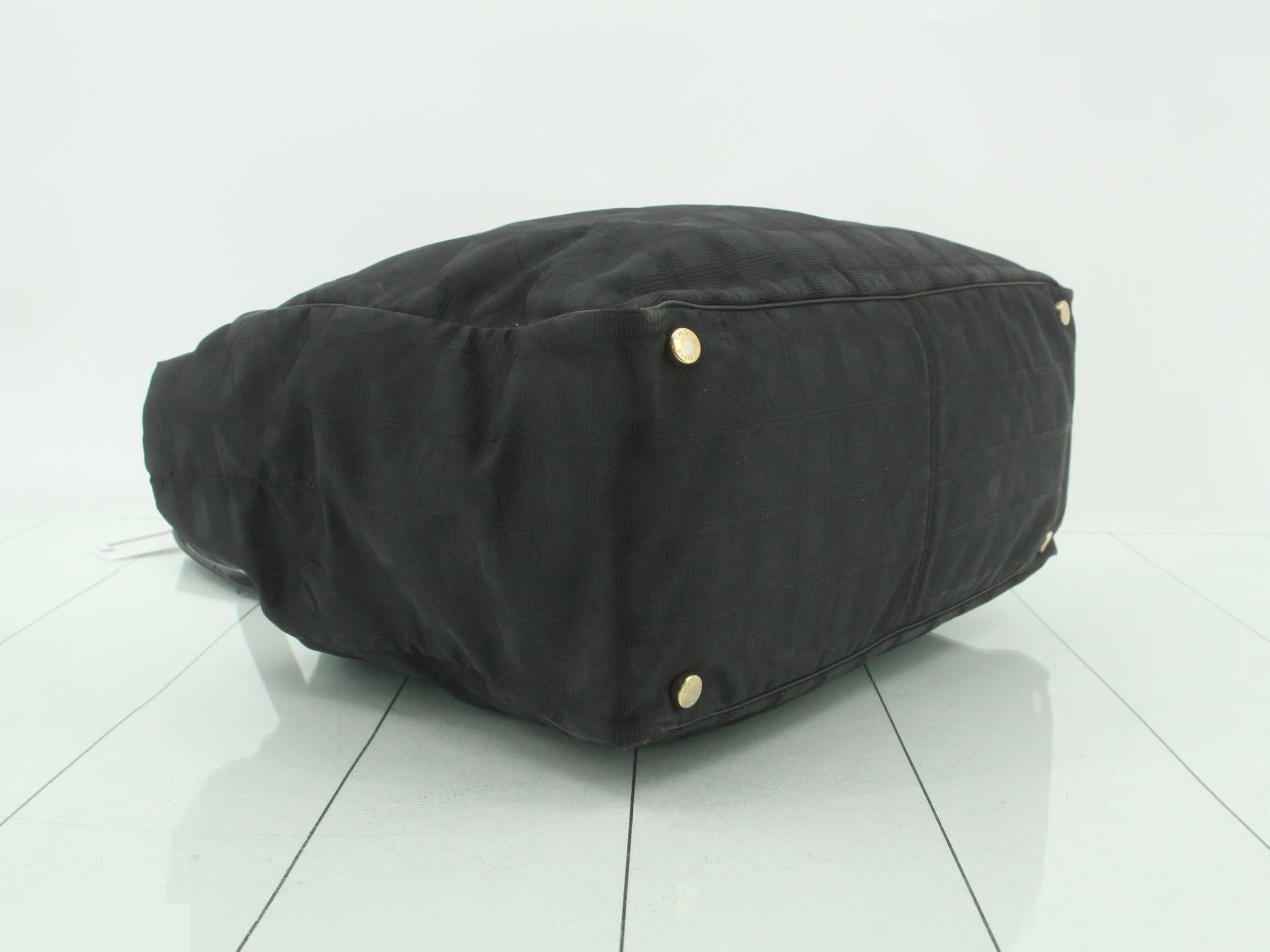 New Travel Line Nylon Tote Bag, Black — view 5