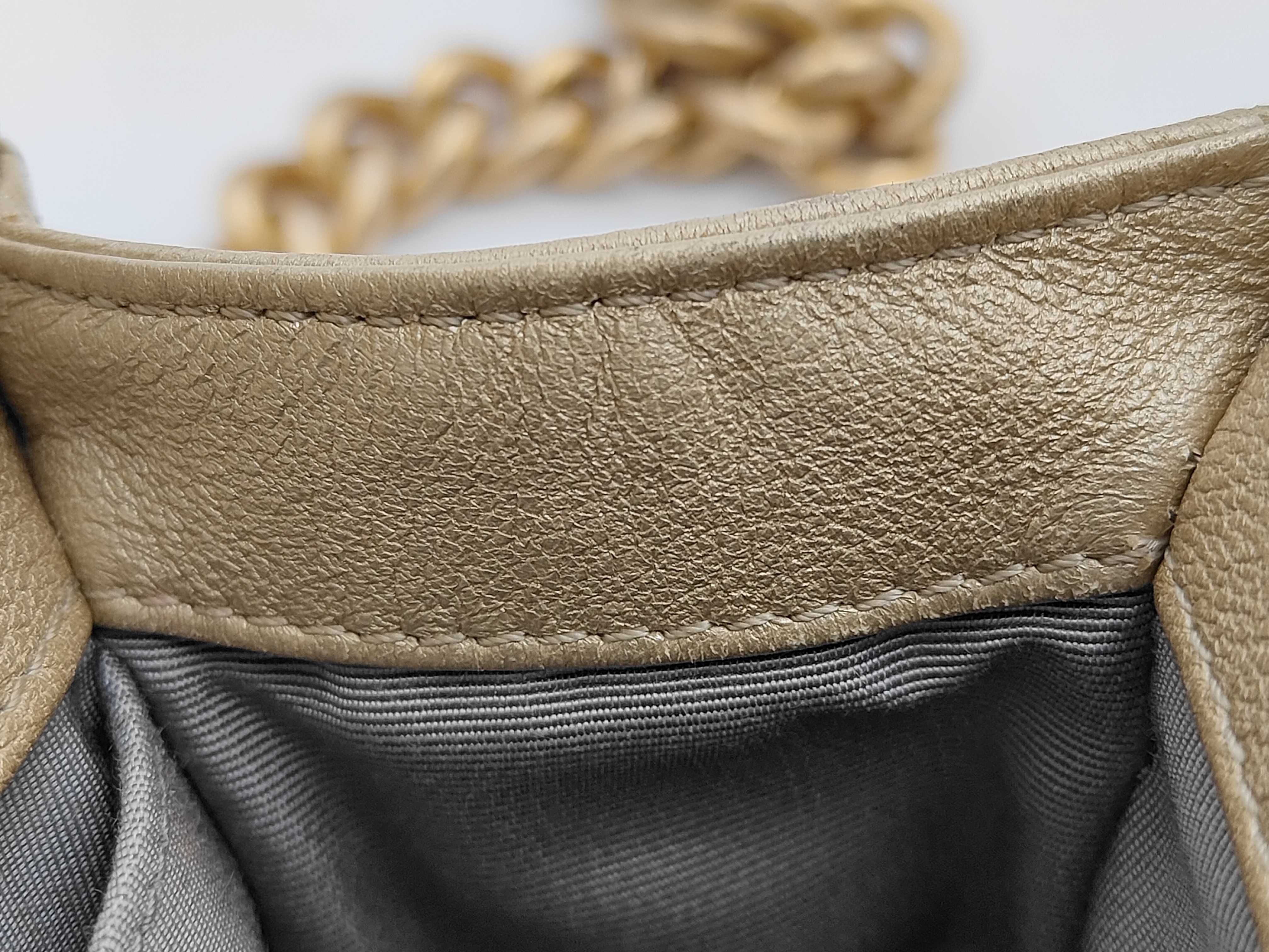Boy Chanel 20 Dubai Limited Edition Chain Shoulder Bag (with seal, serial number in the 24 range) — view 13