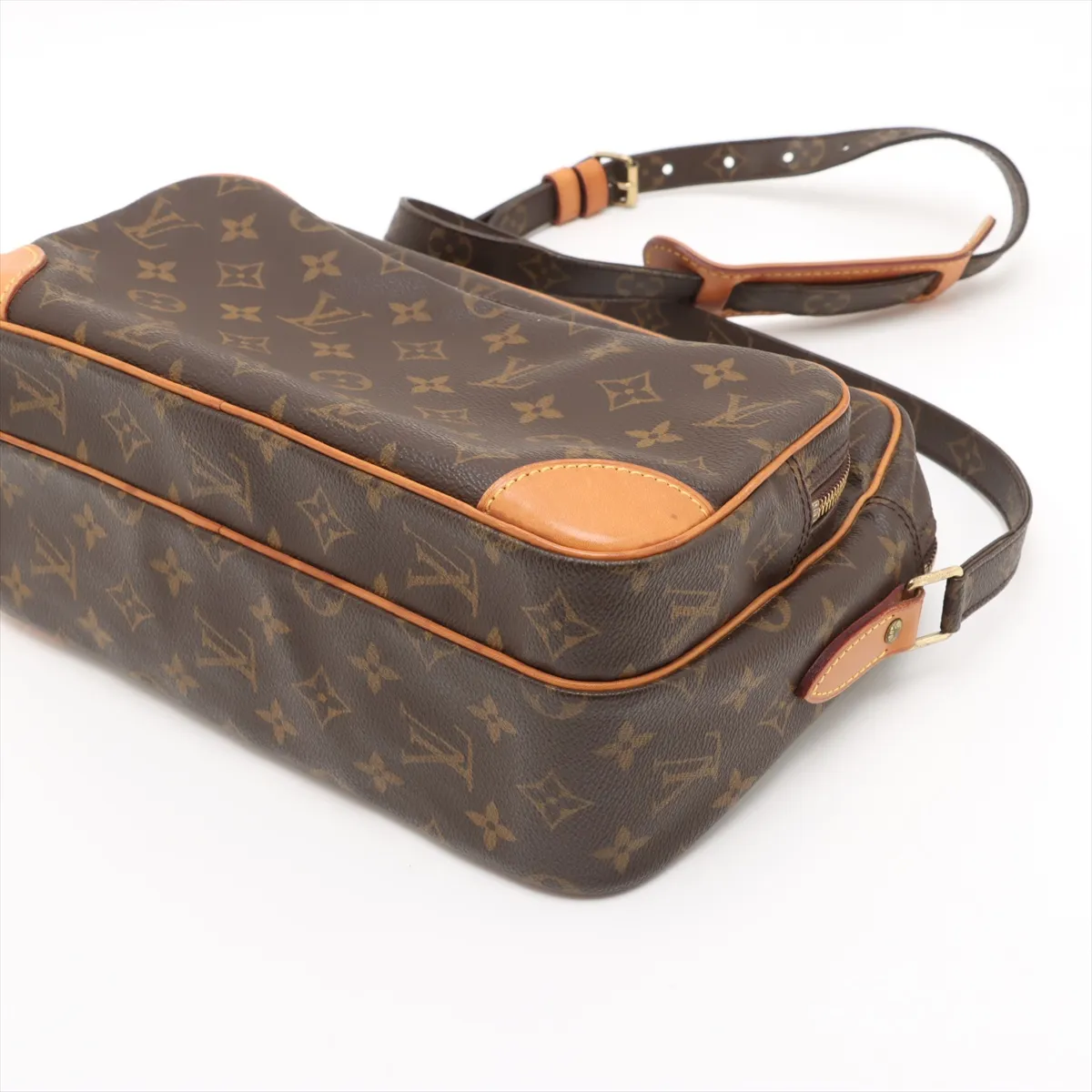 Monogram Nile M45244 NO0020 Brown — view 3