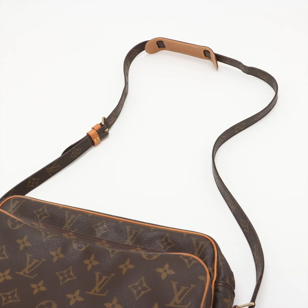 Monogram Nile M45244 NO0020 Brown — view 5