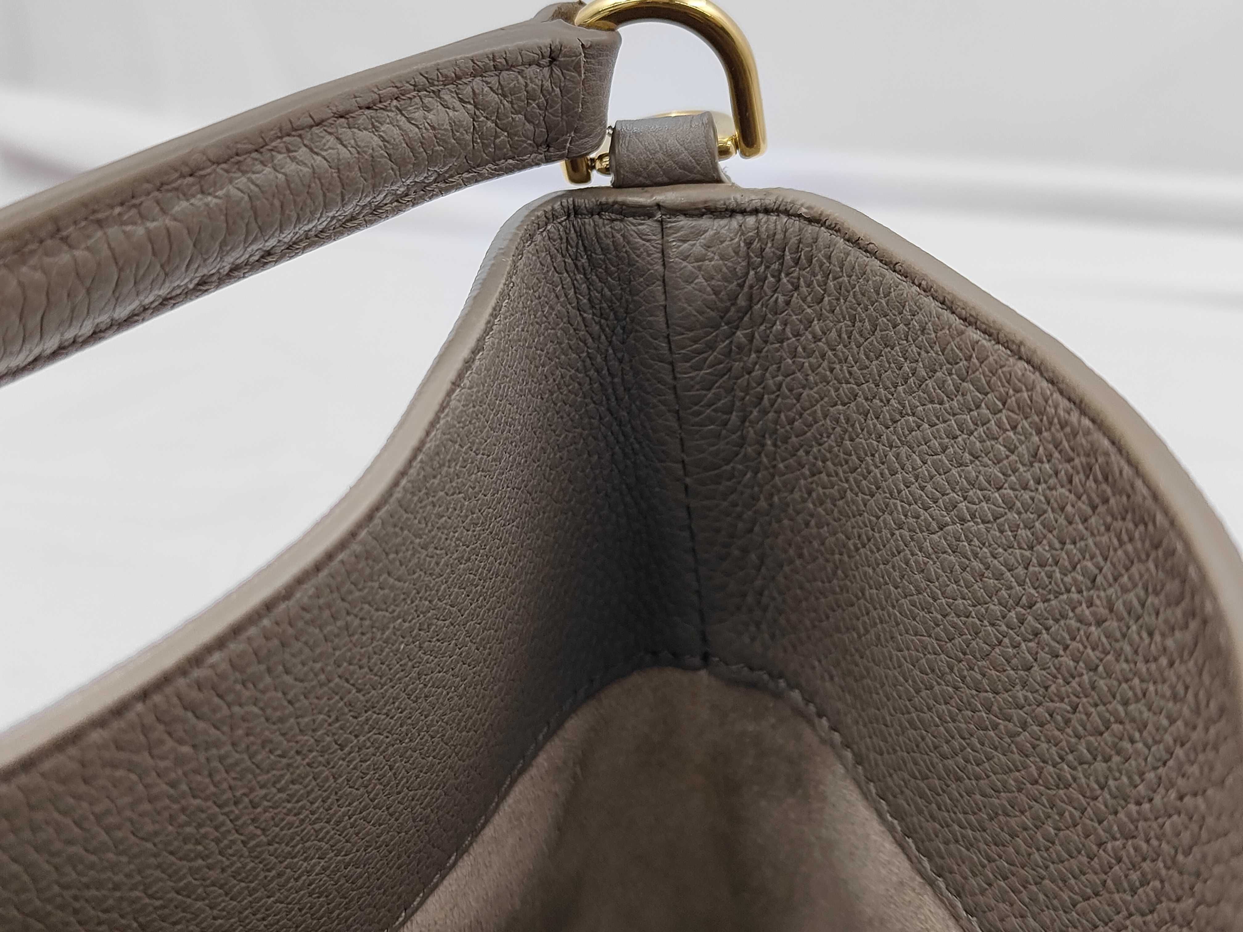 Bucket 16 Tote Bag Handbag — view 7