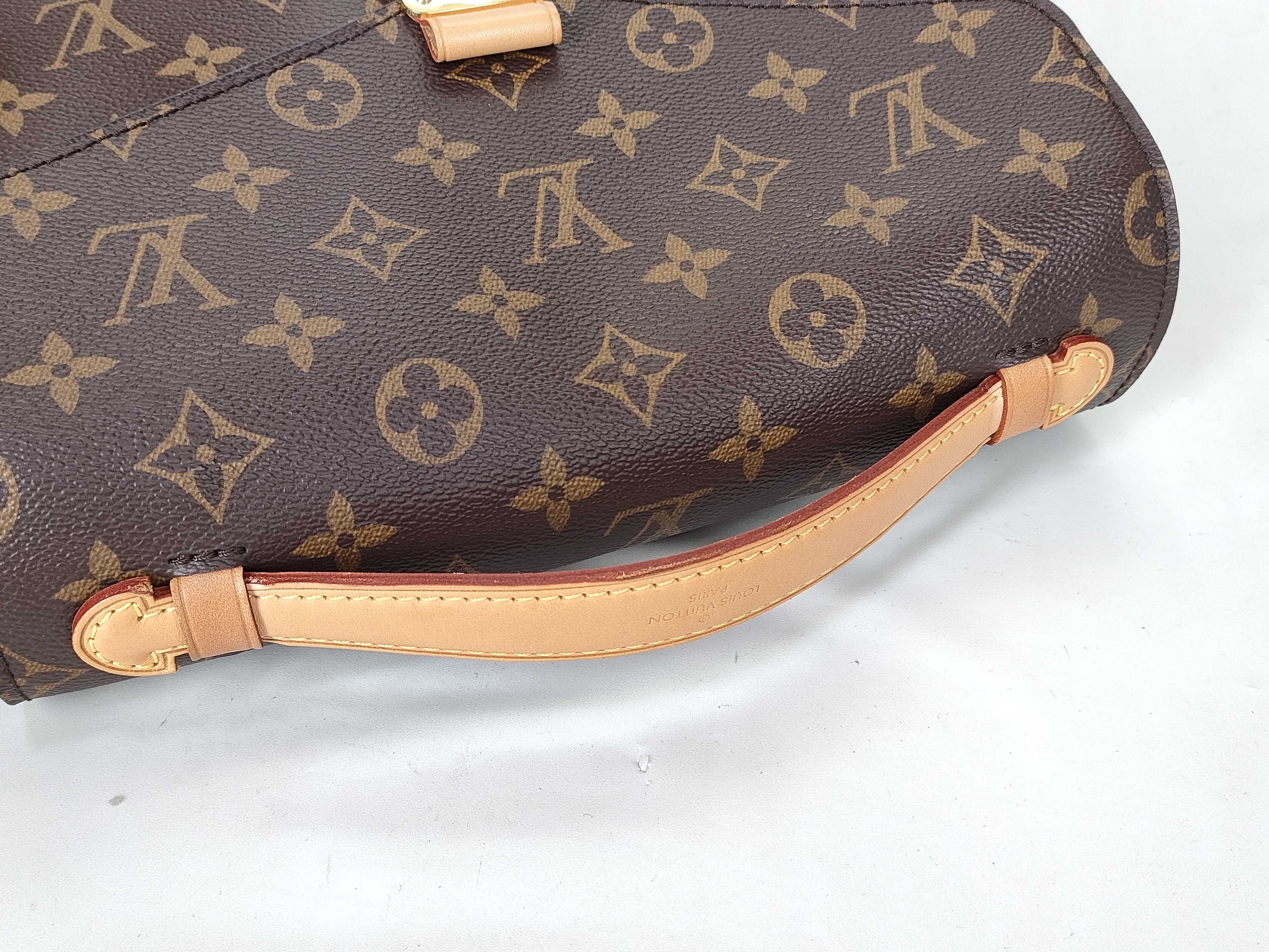 Monogram Vuitton Pochette Métis MM M44875 Handbag — view 3