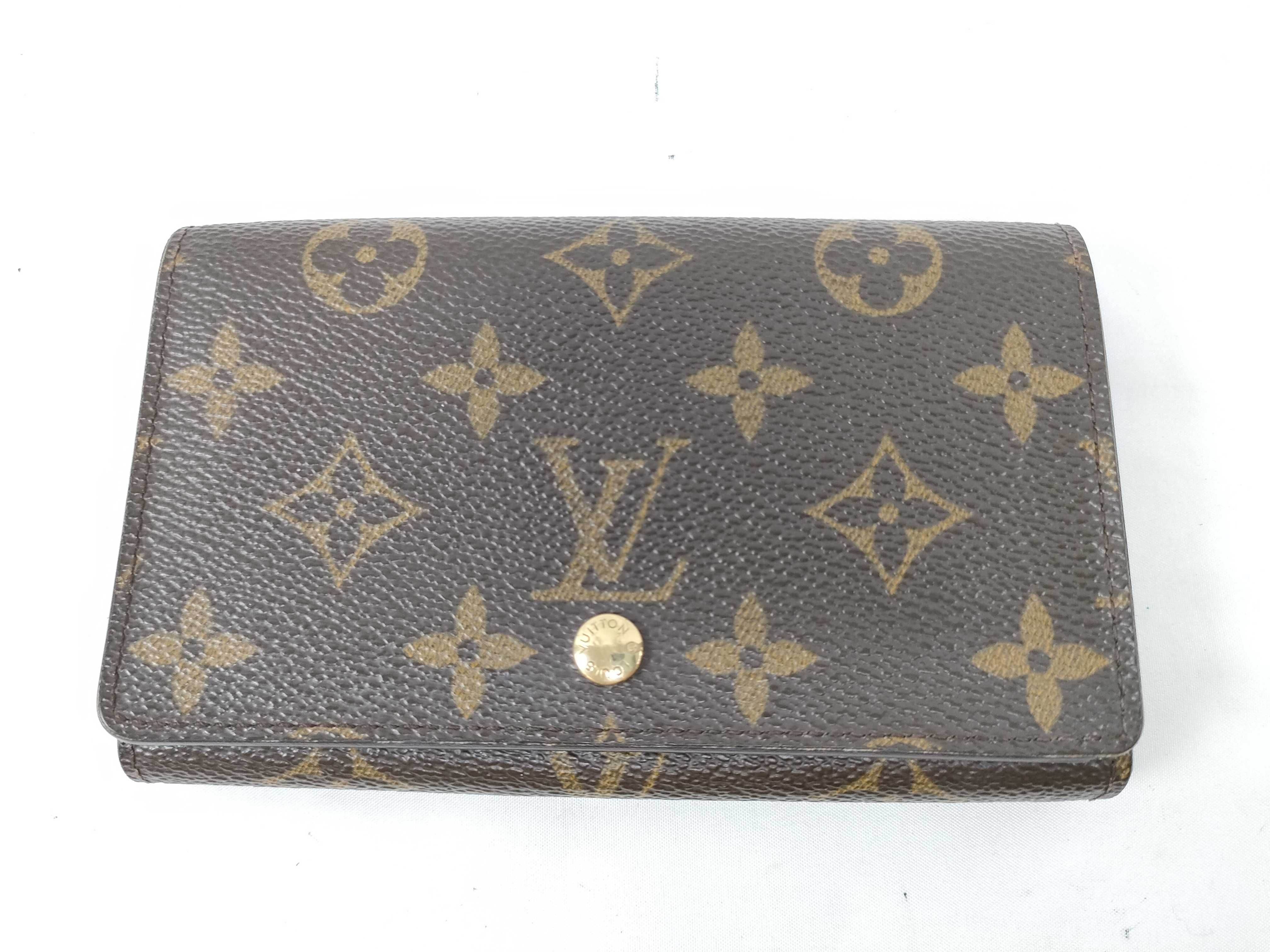 Monogram Vuitton Tresor Wallet