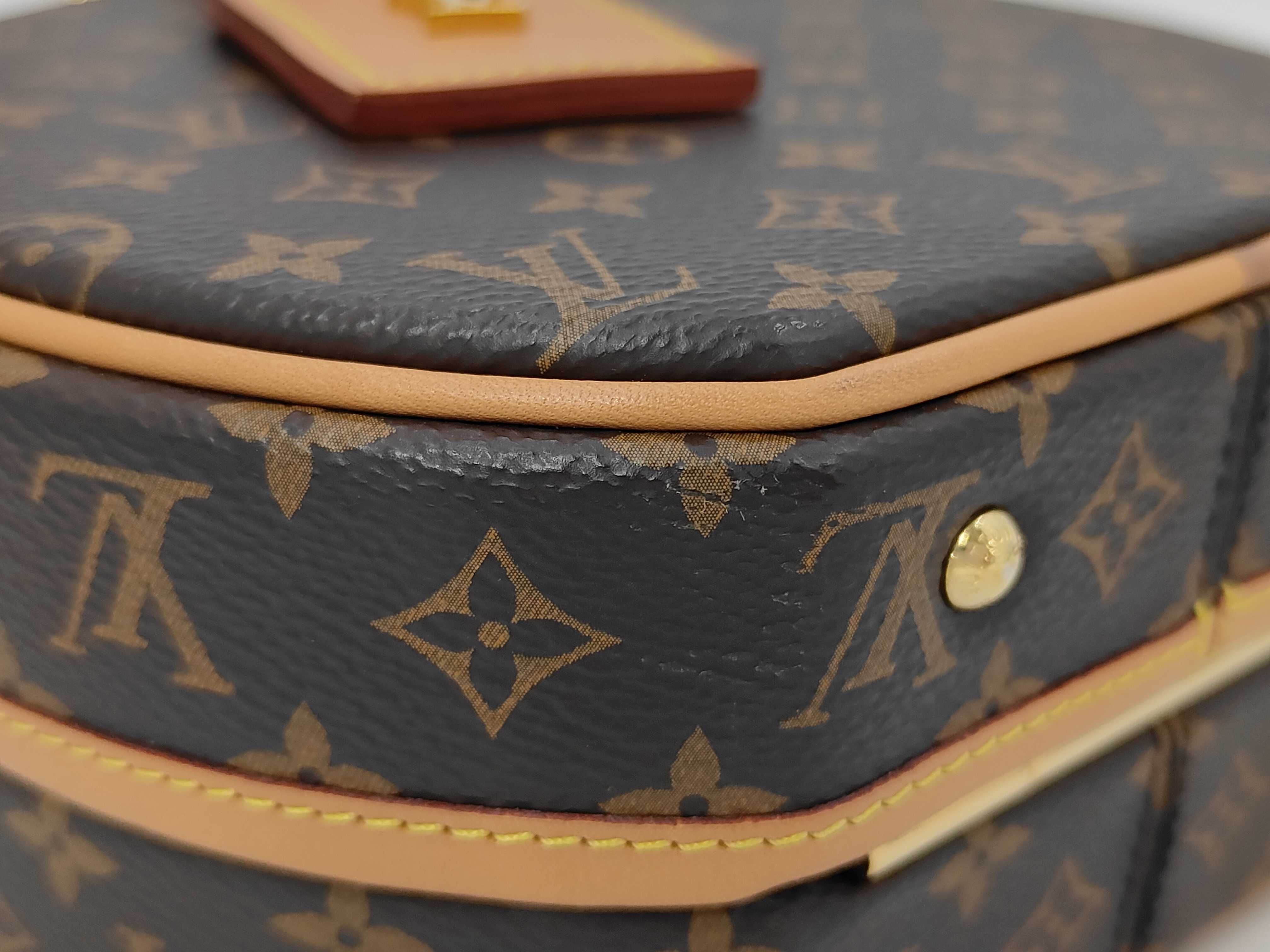 Monogram Petite Boite Chapeau M43514 DR3198 Handbag — view 3