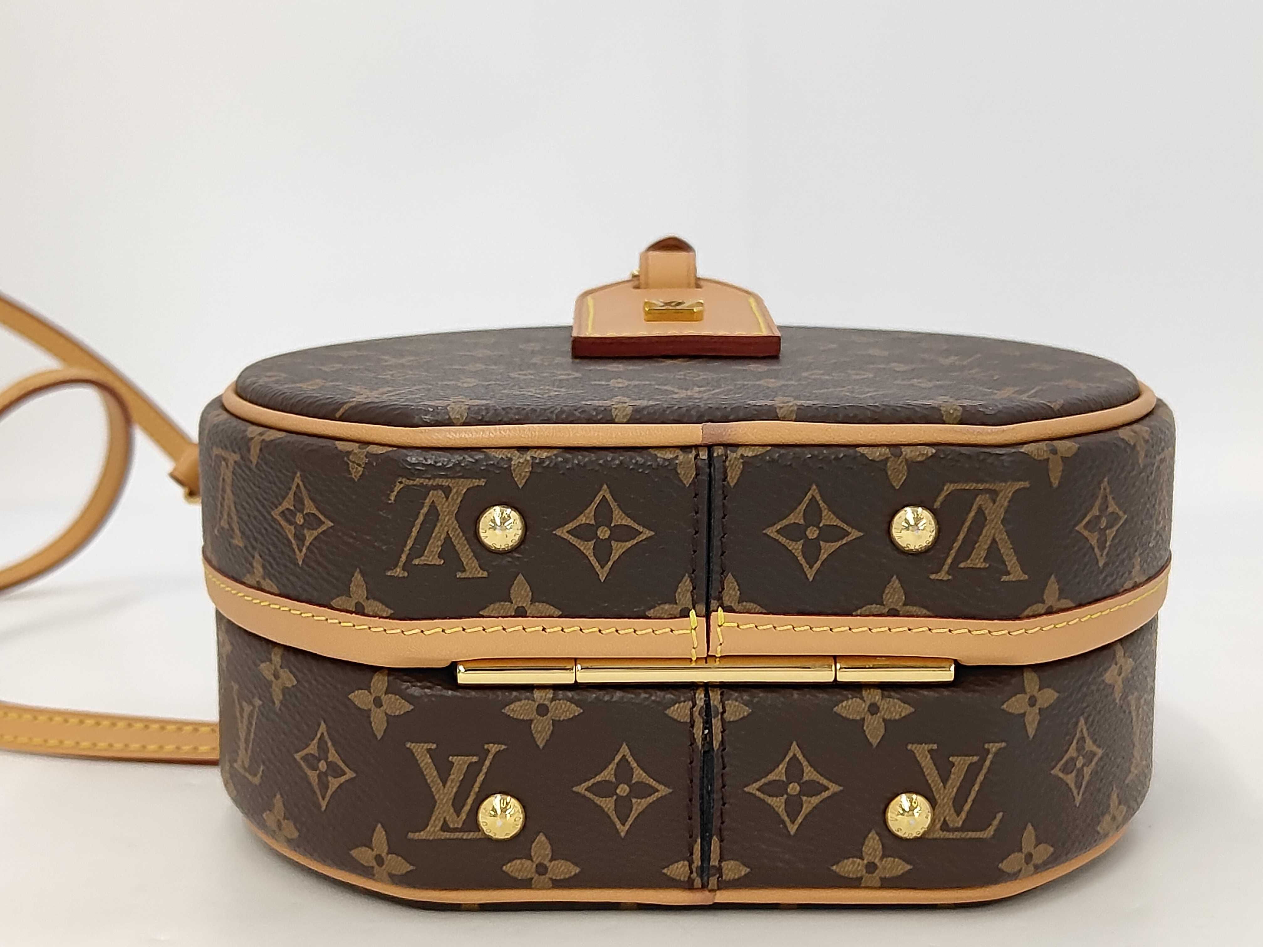 Monogram Petite Boite Chapeau M43514 DR3198 Handbag — view 4