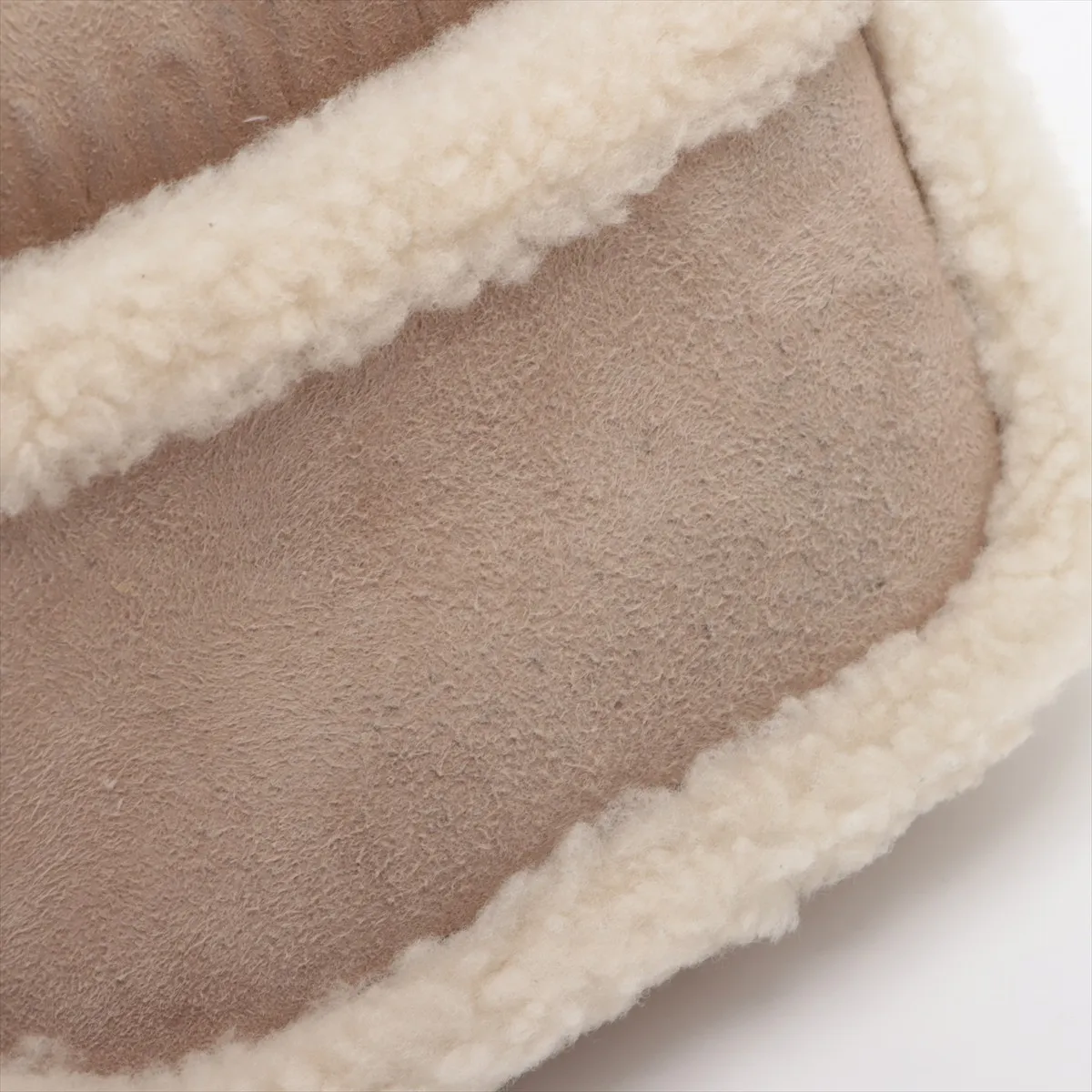 Bobby Small Suede x Boa Shoulder Bag Beige — view 11
