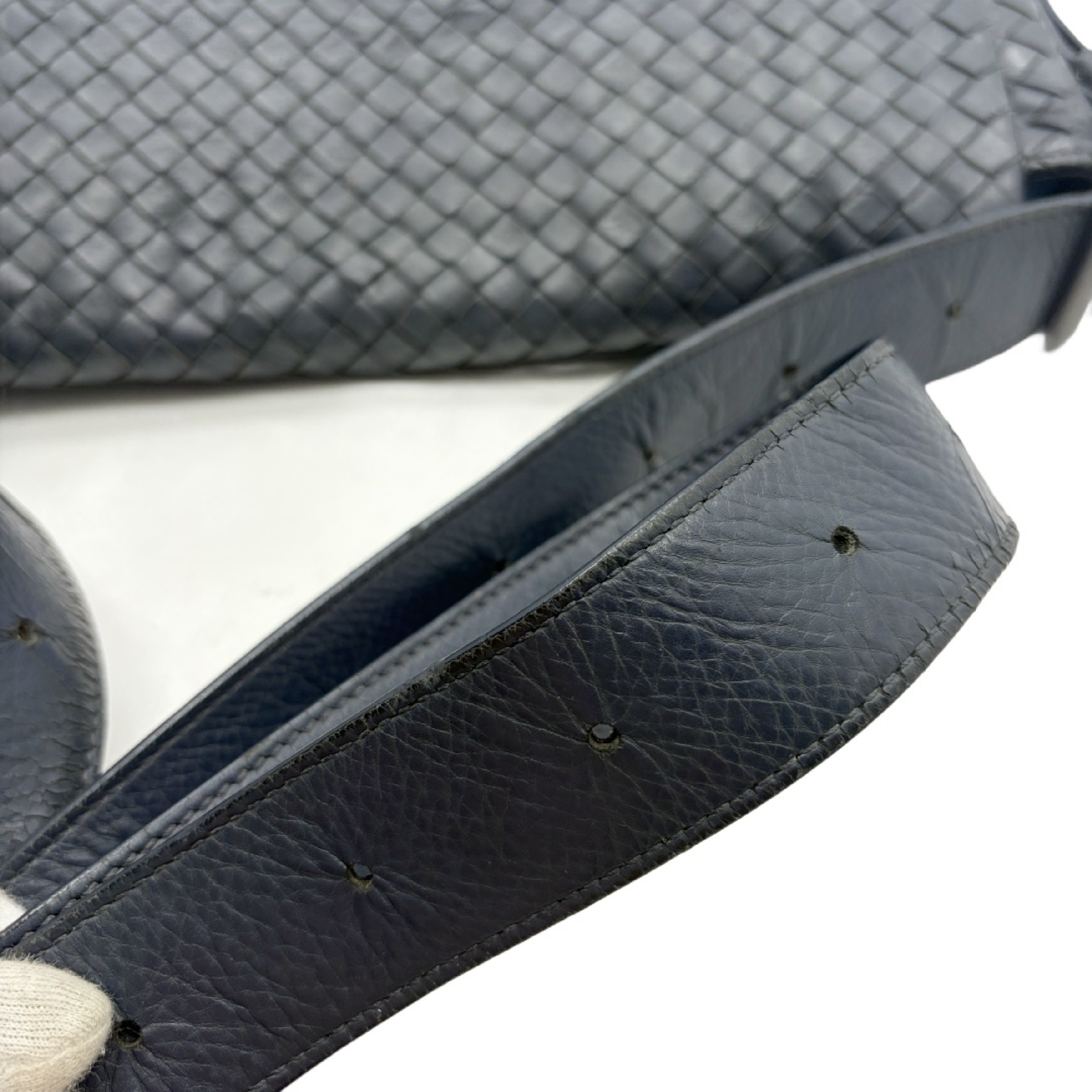 Intrecciato Leather Shoulder Bag — view 9
