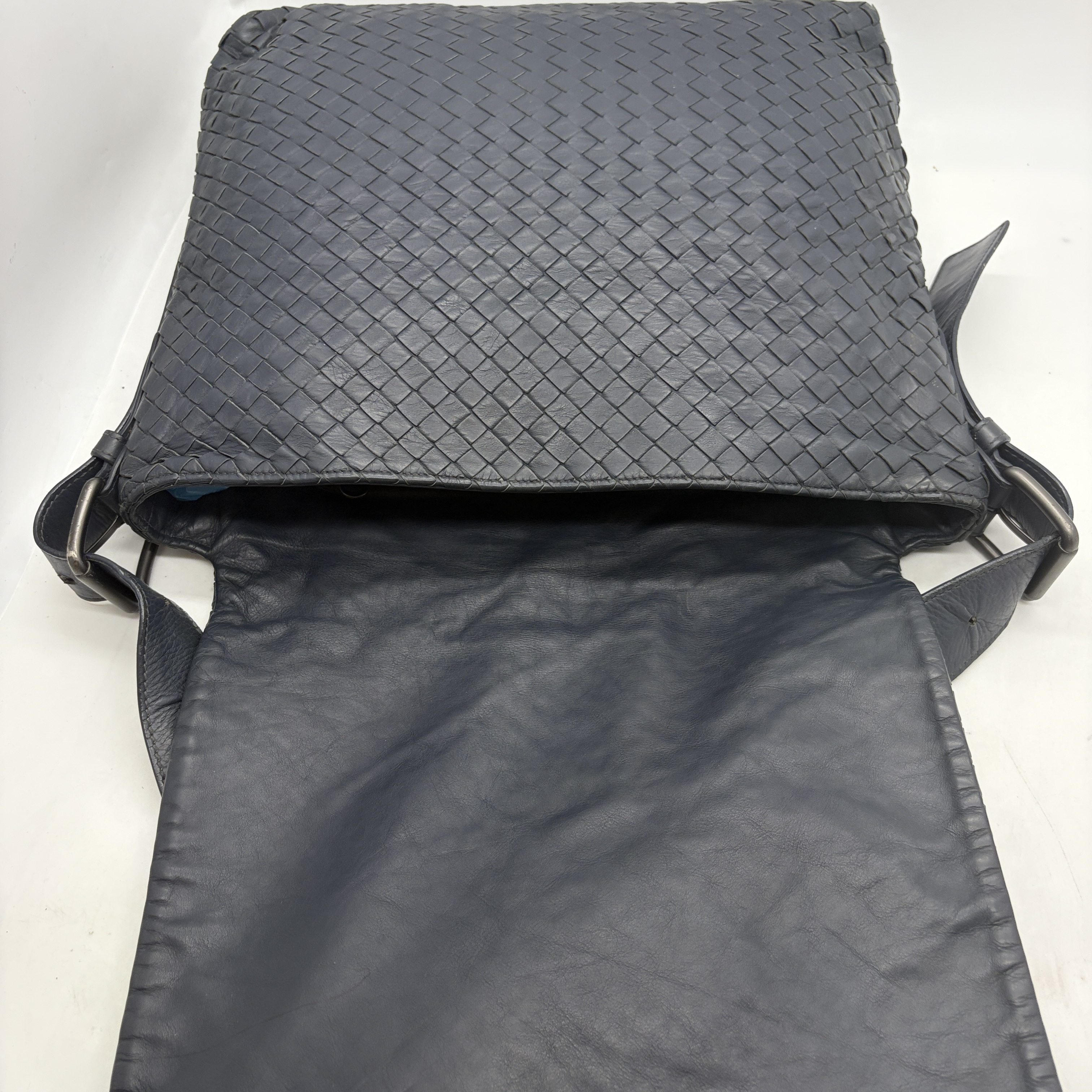 Intrecciato Leather Shoulder Bag — view 10