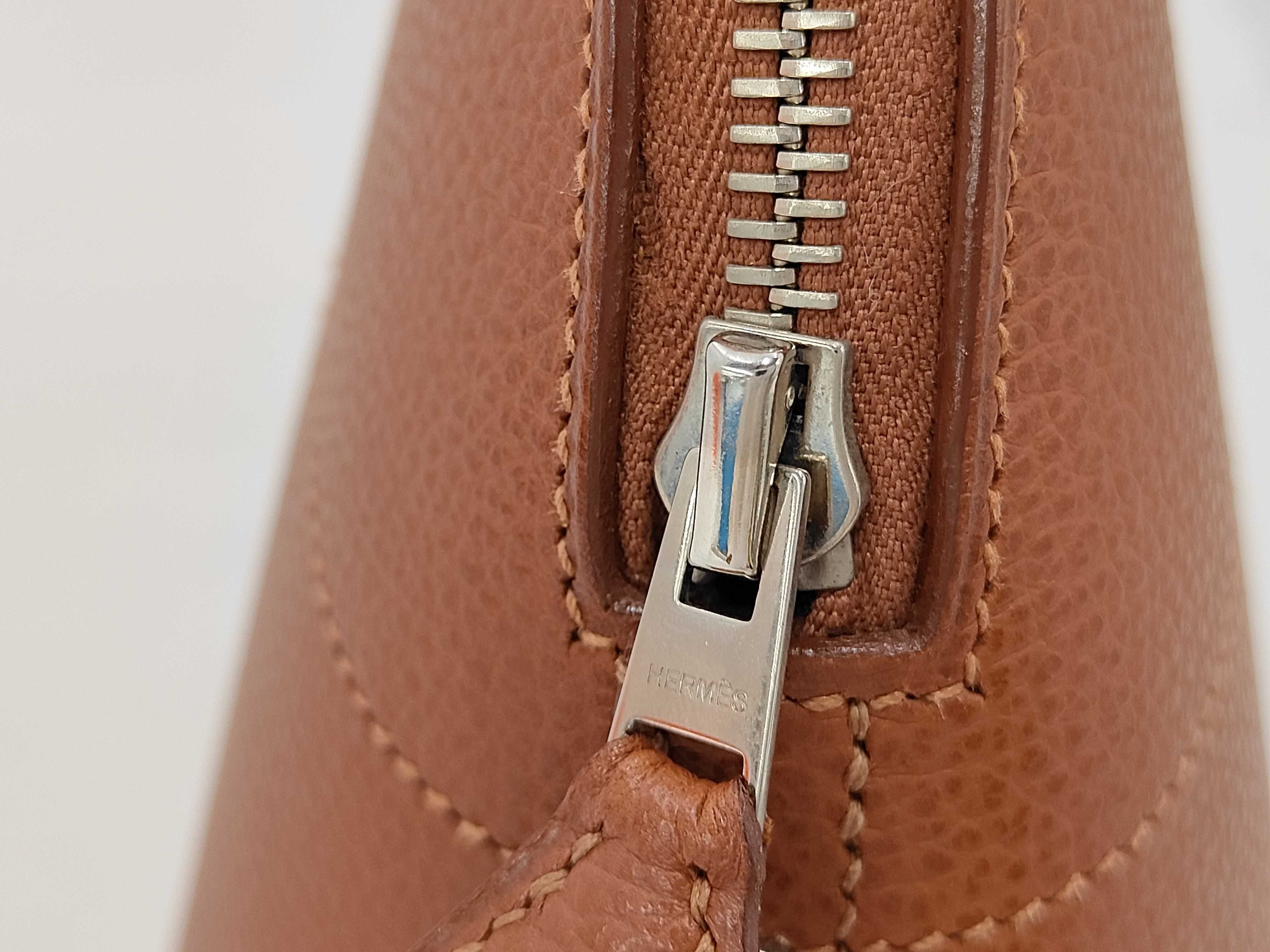 Bolide 31 Noisette Vache Lieger Silver Hardware J Stamp Handbag — view 8