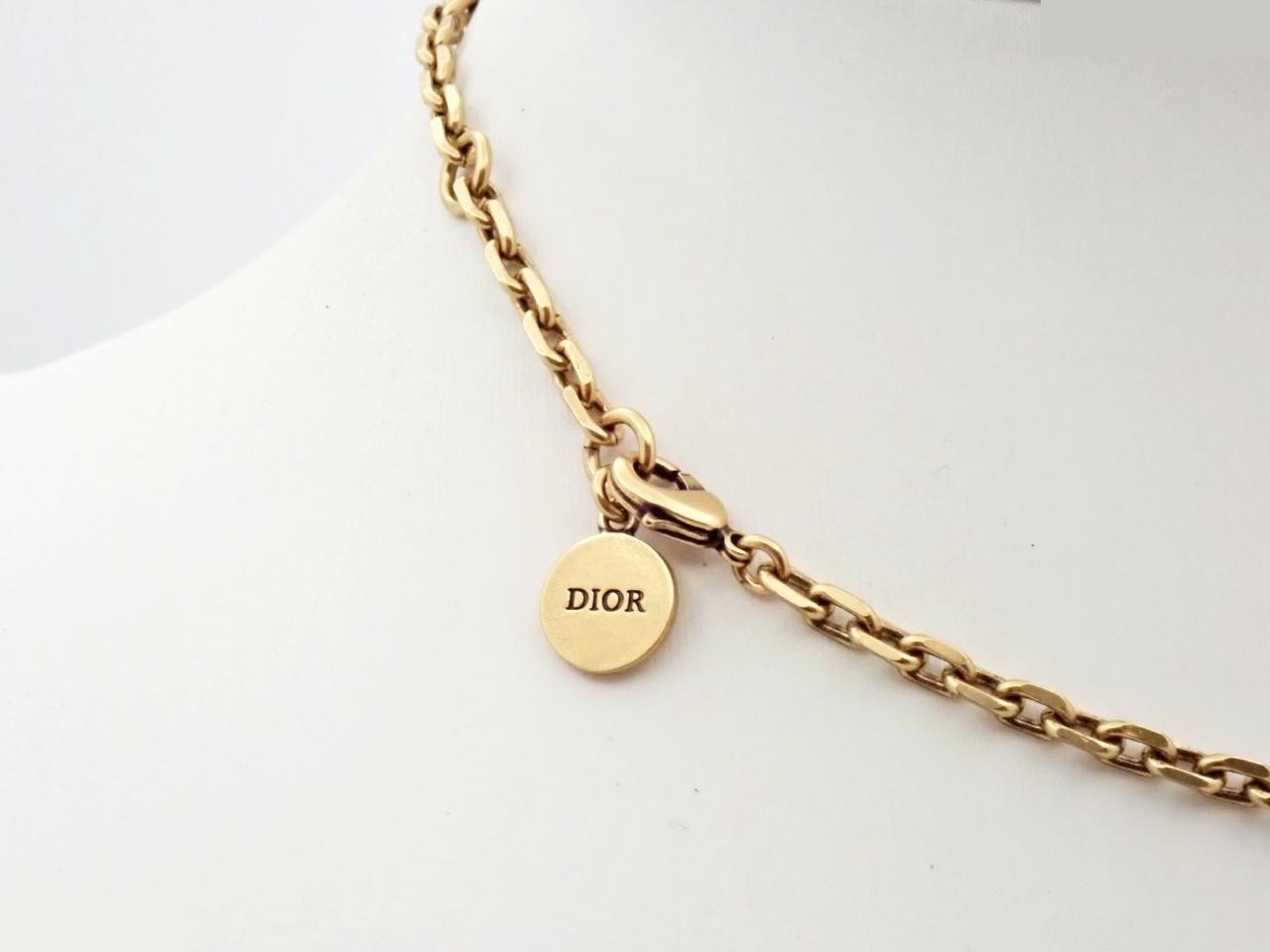 gold — view 2