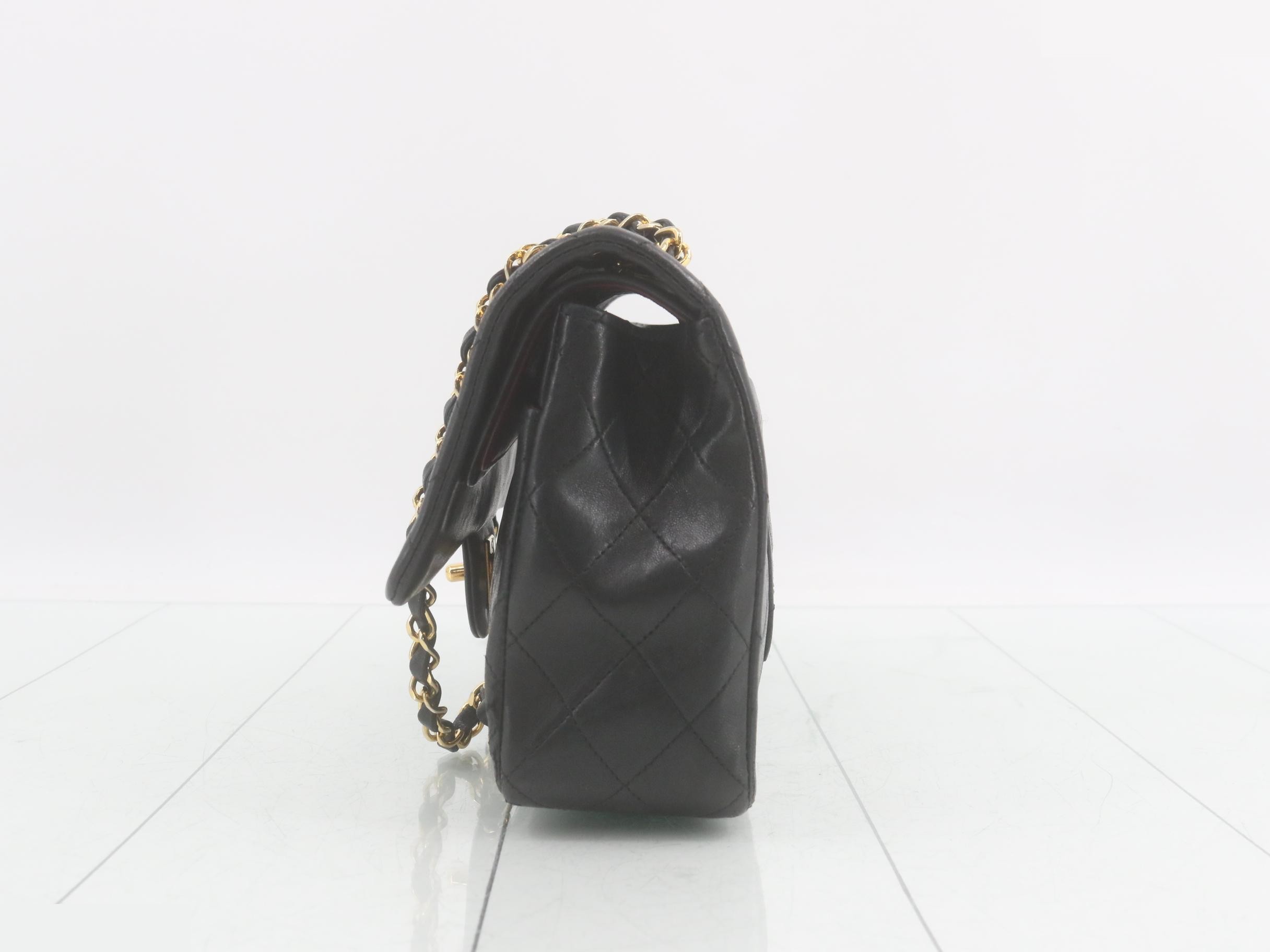 Matelassé 25 Double Chain Shoulder Bag, Double Flap, Lambskin, Black, Series 1, W25 — view 3