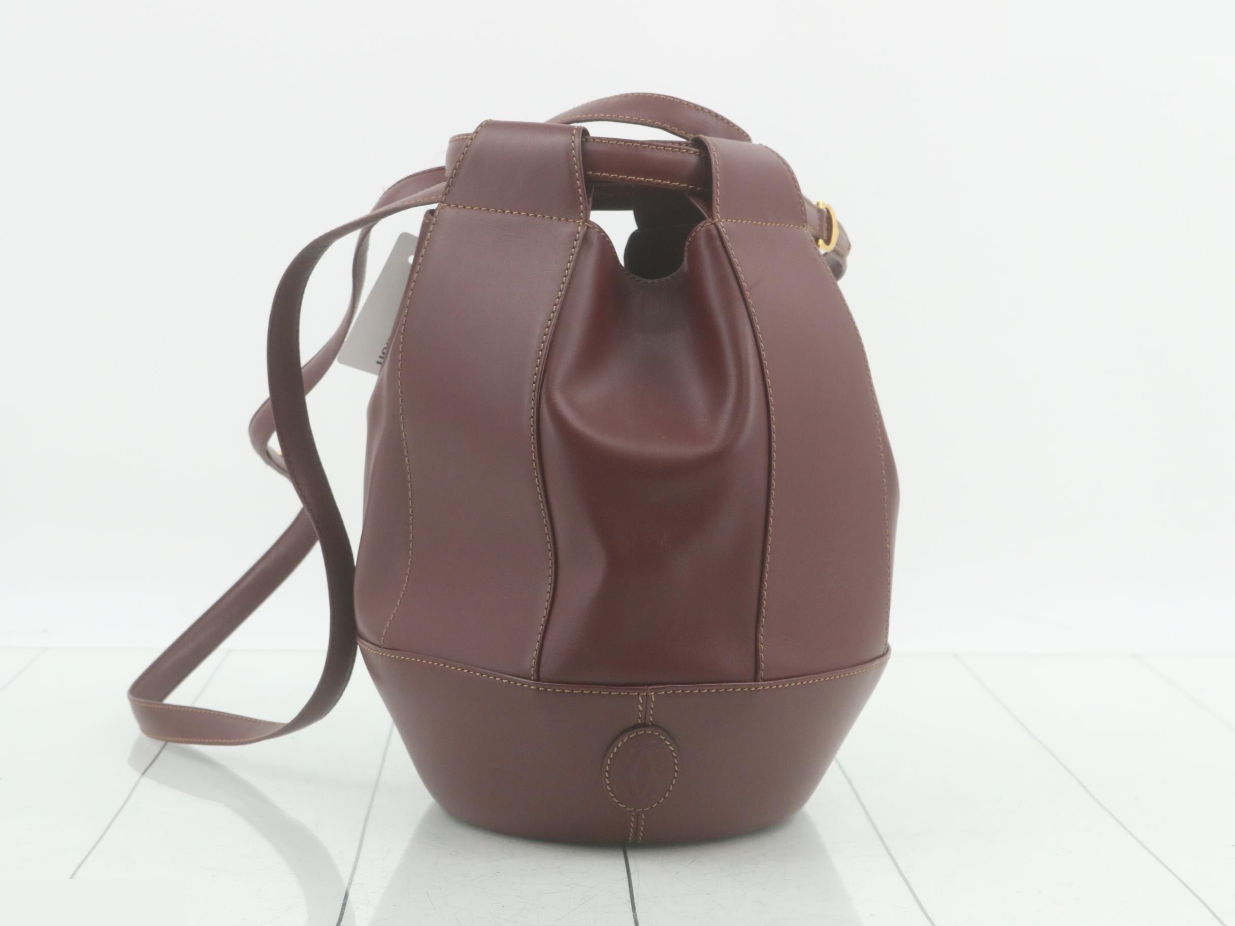 Must line (bag) — view 2