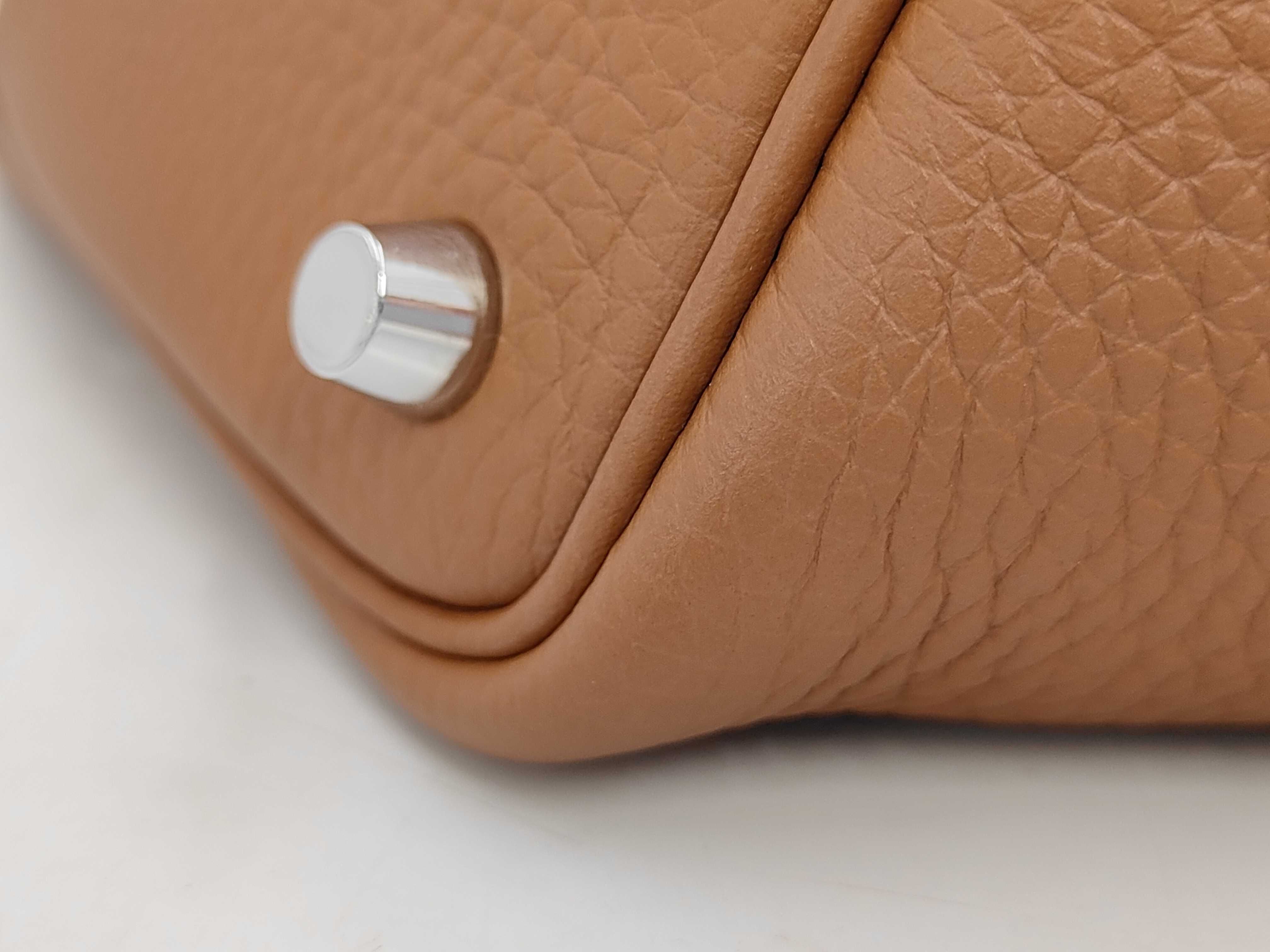 Picotin Lock 18 PM, Taurillon Clemence leather, gold and silver hardware, B: 2023 model, handbag — view 7