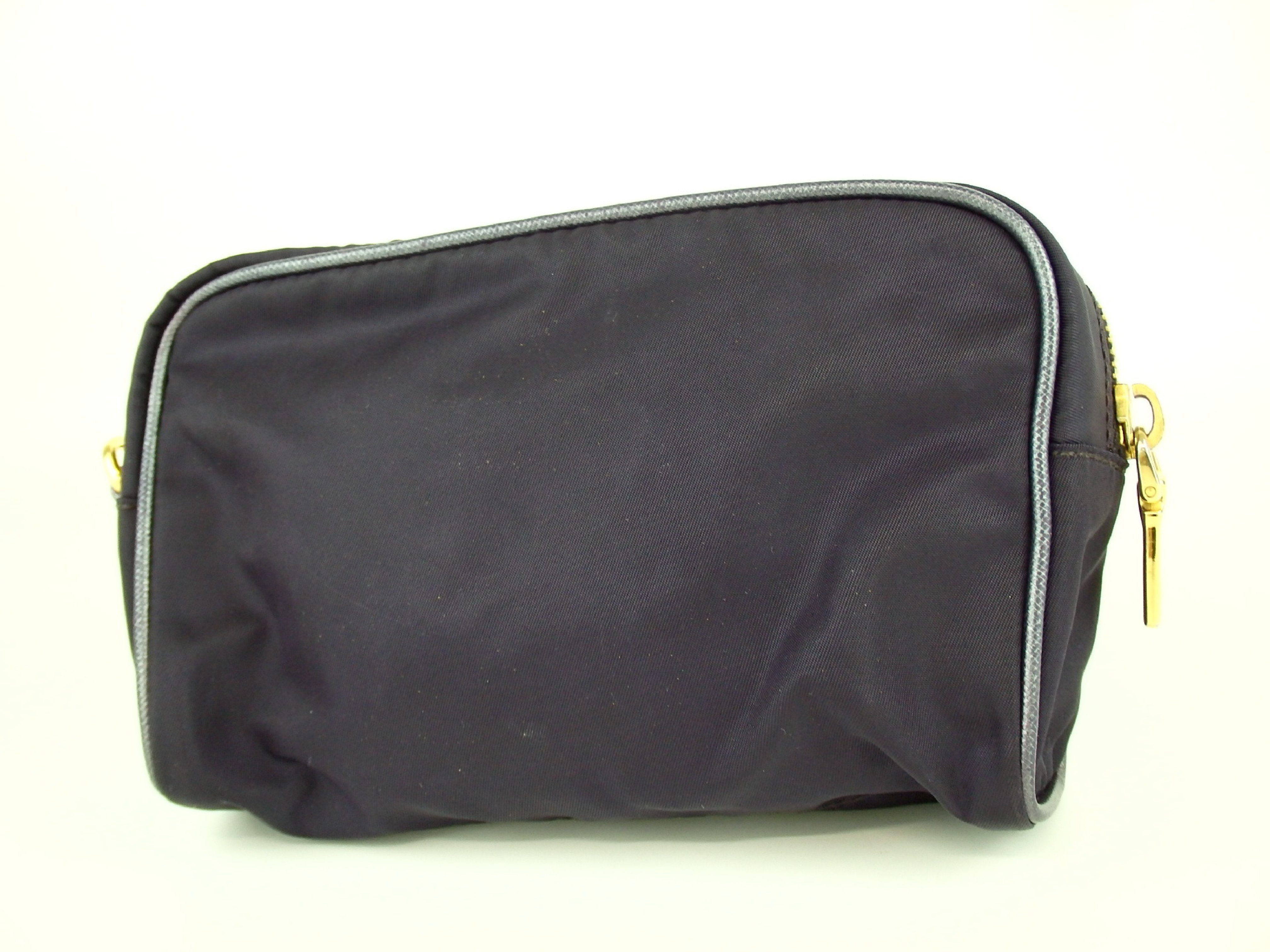 pouch — view 2
