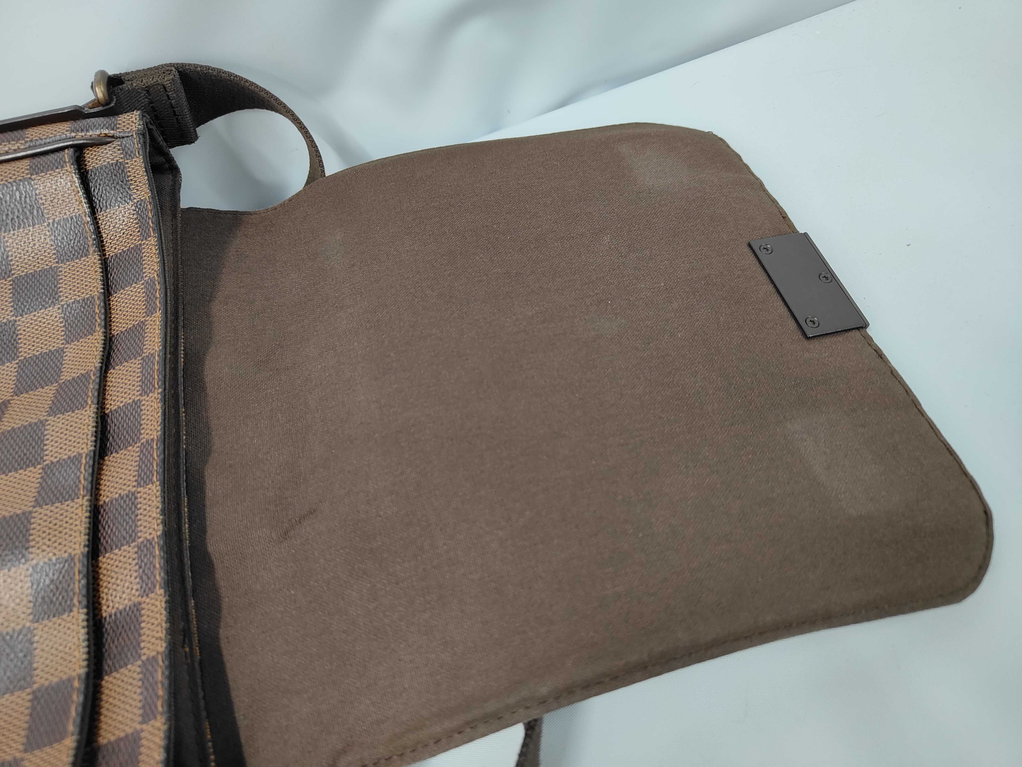 Damier District PM Shoulder Bag — view 8