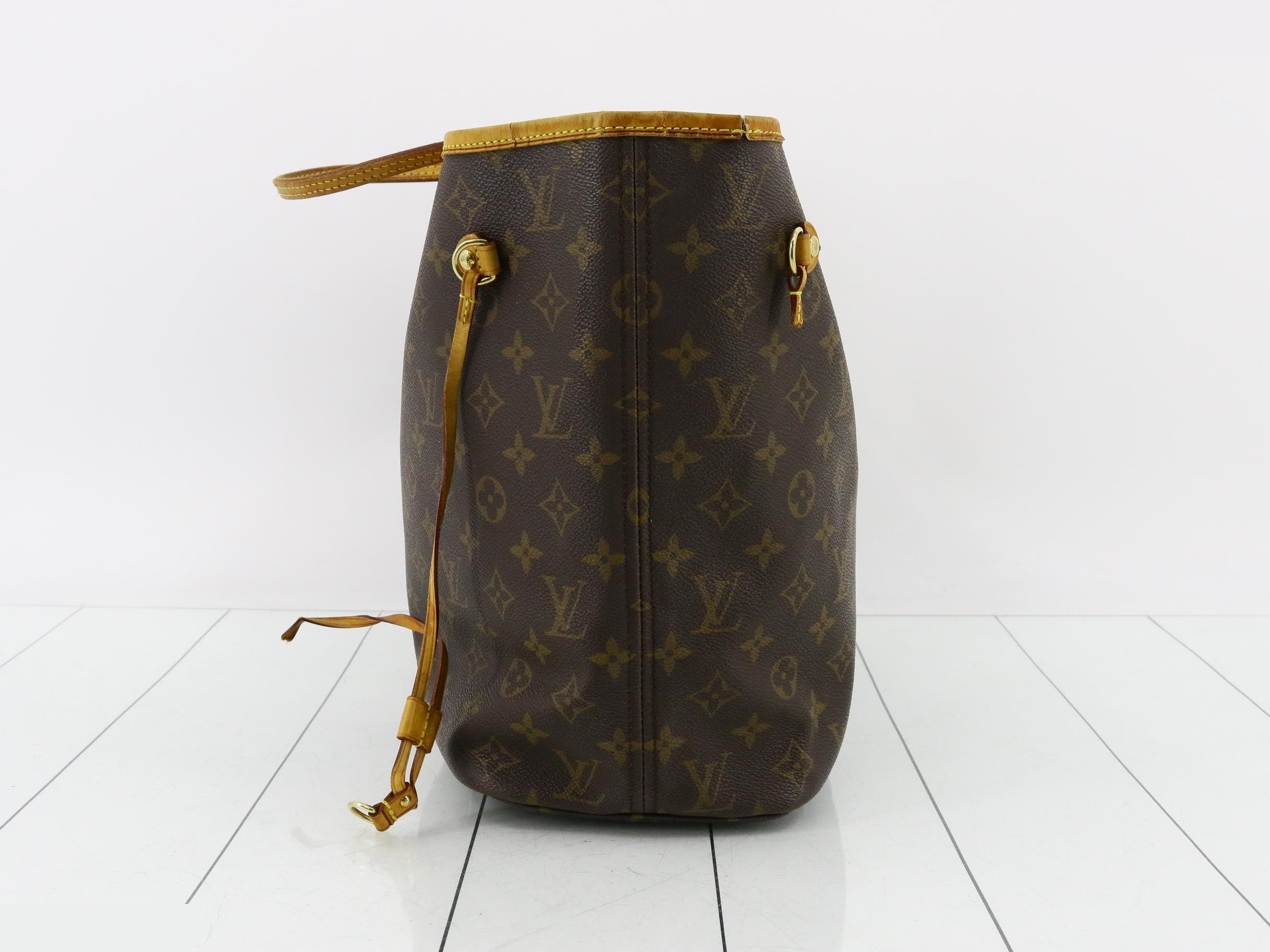 Monogram Neverfull MM — view 3