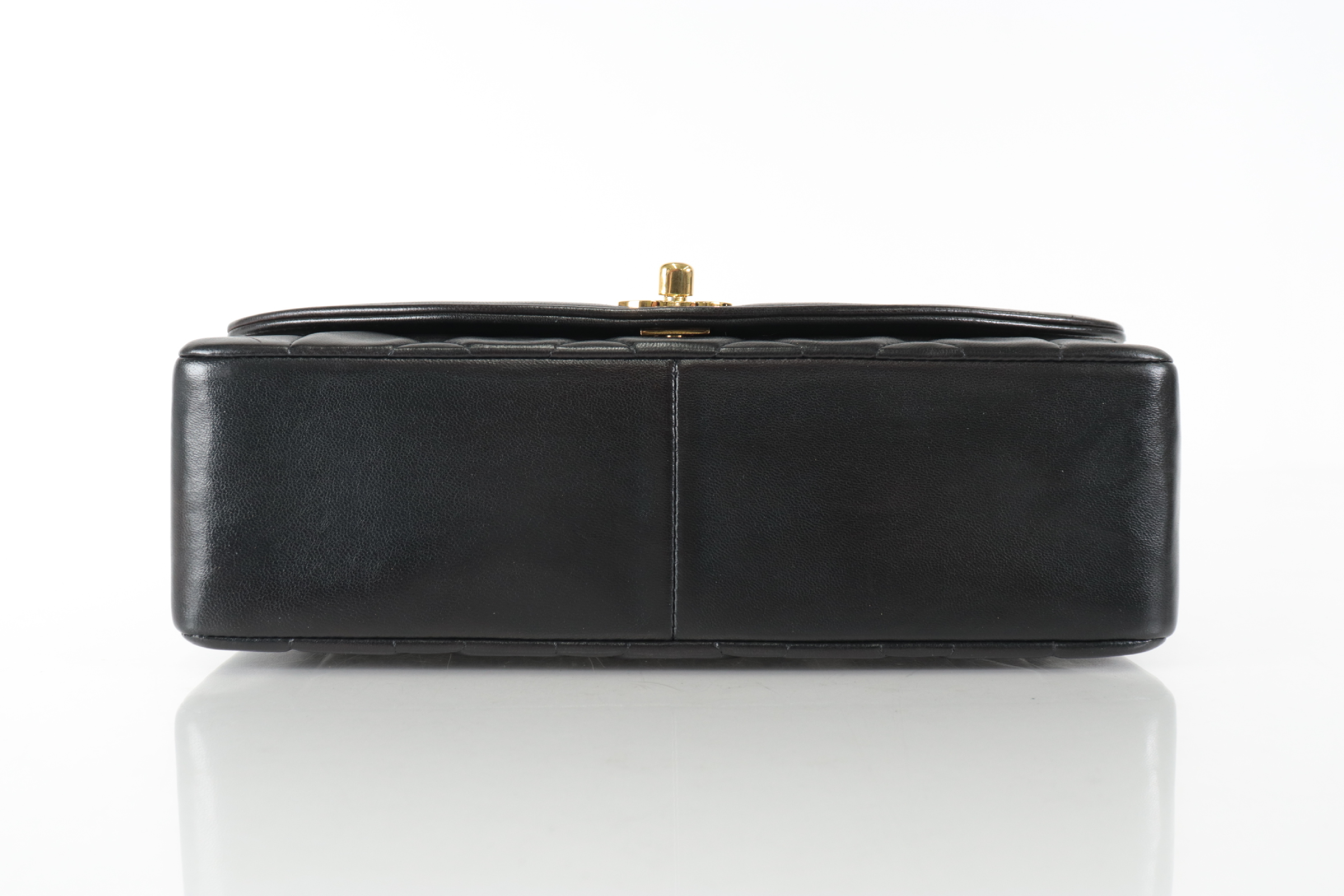 Diana 25 Lambskin Chain Shoulder Bag (Serial No. 4) — view 7