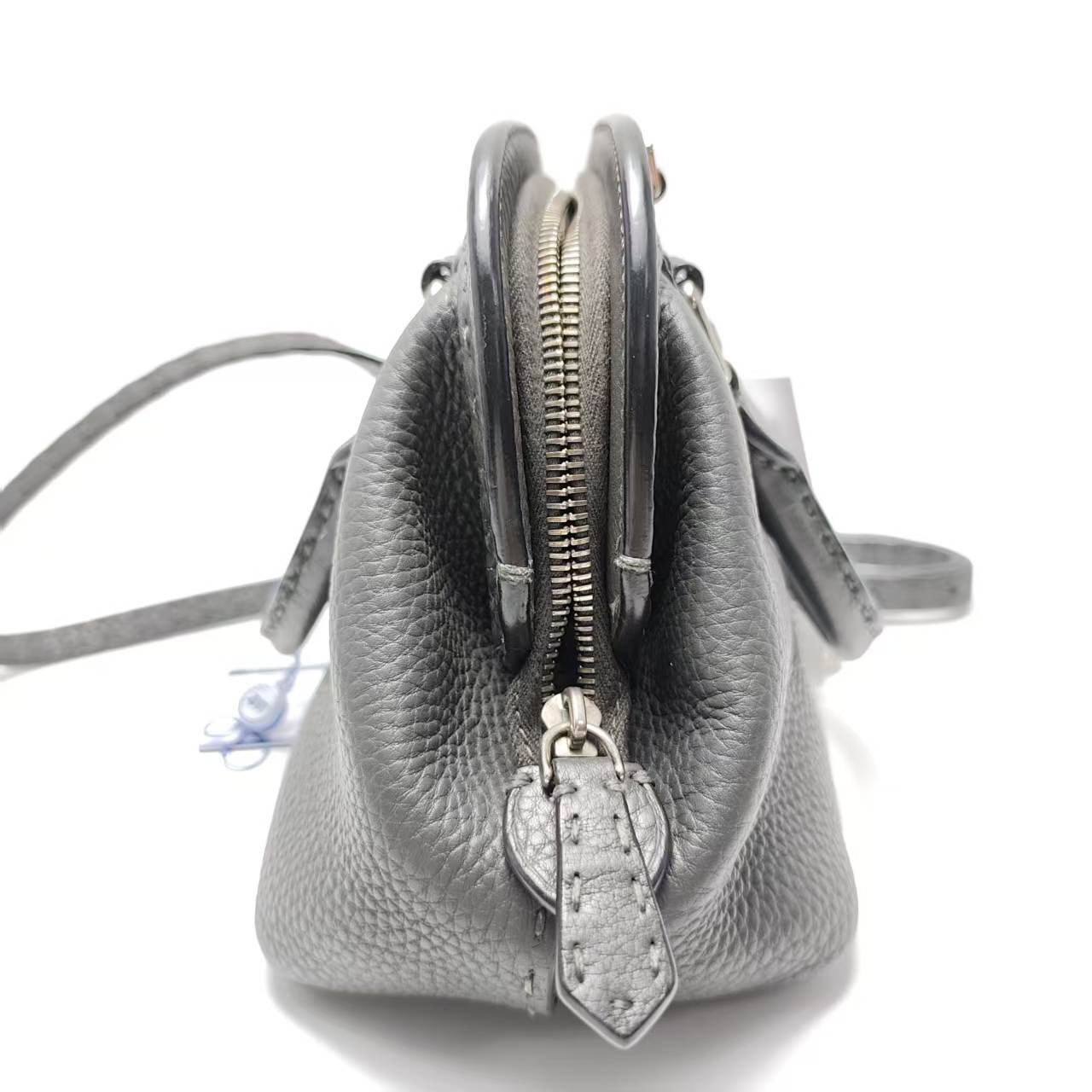 【*Shipped from: China*】FENDI Selleria Leather Shoulder Bag — view 5