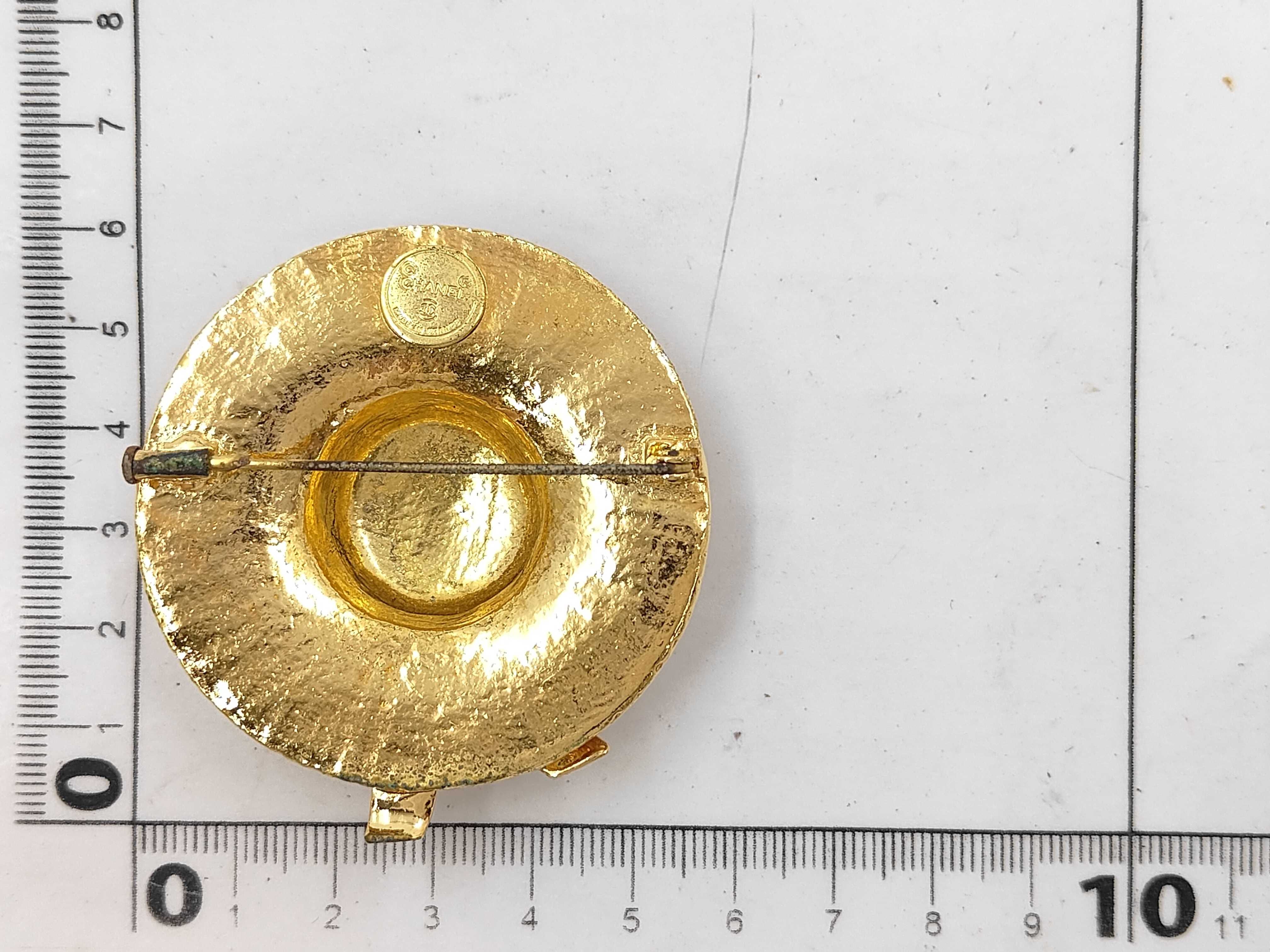Straw Hat Motif Brooch (with box) — view 5