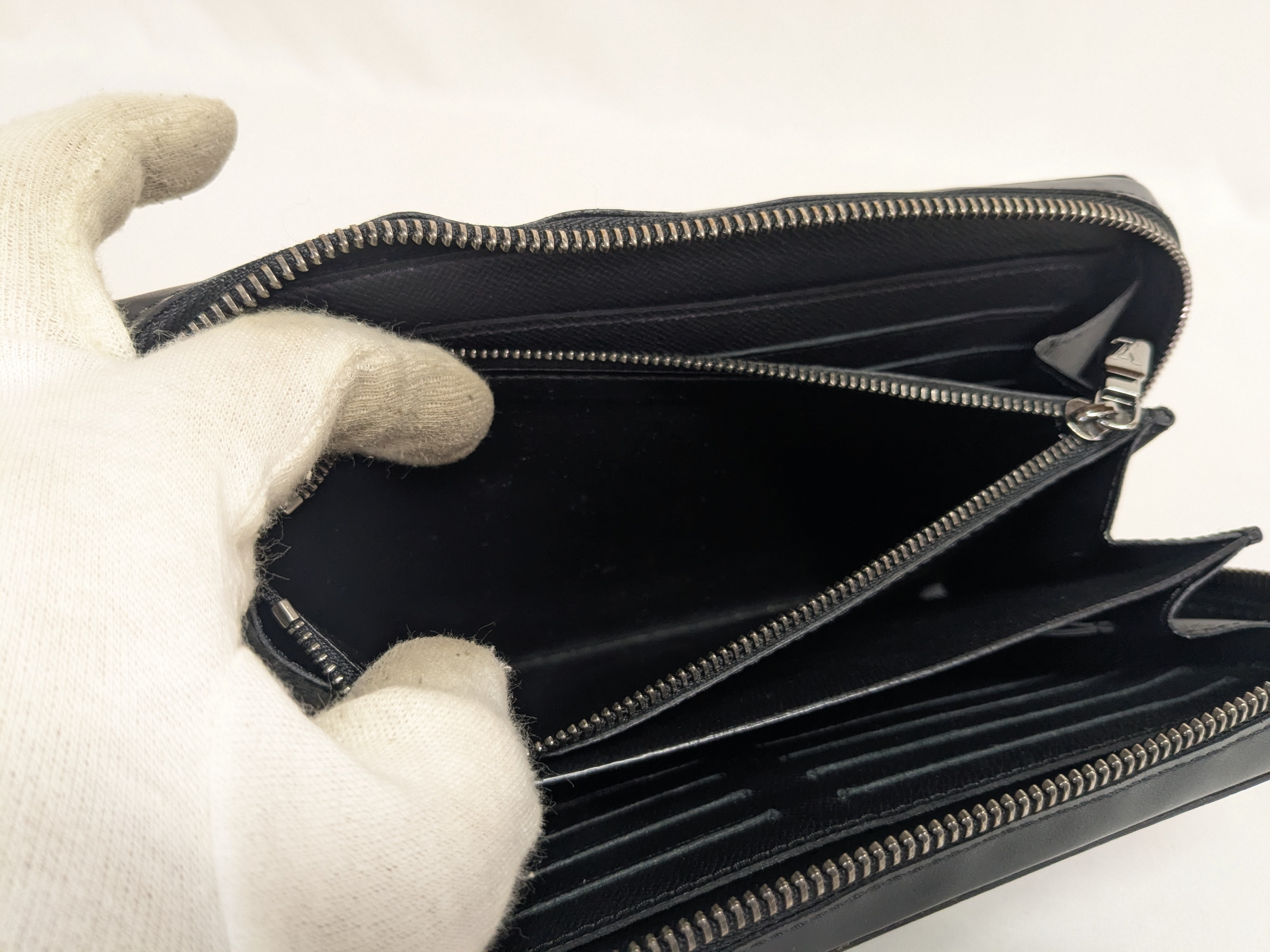 LV Eclipse Zippy XL IC Chip Wallet — view 8