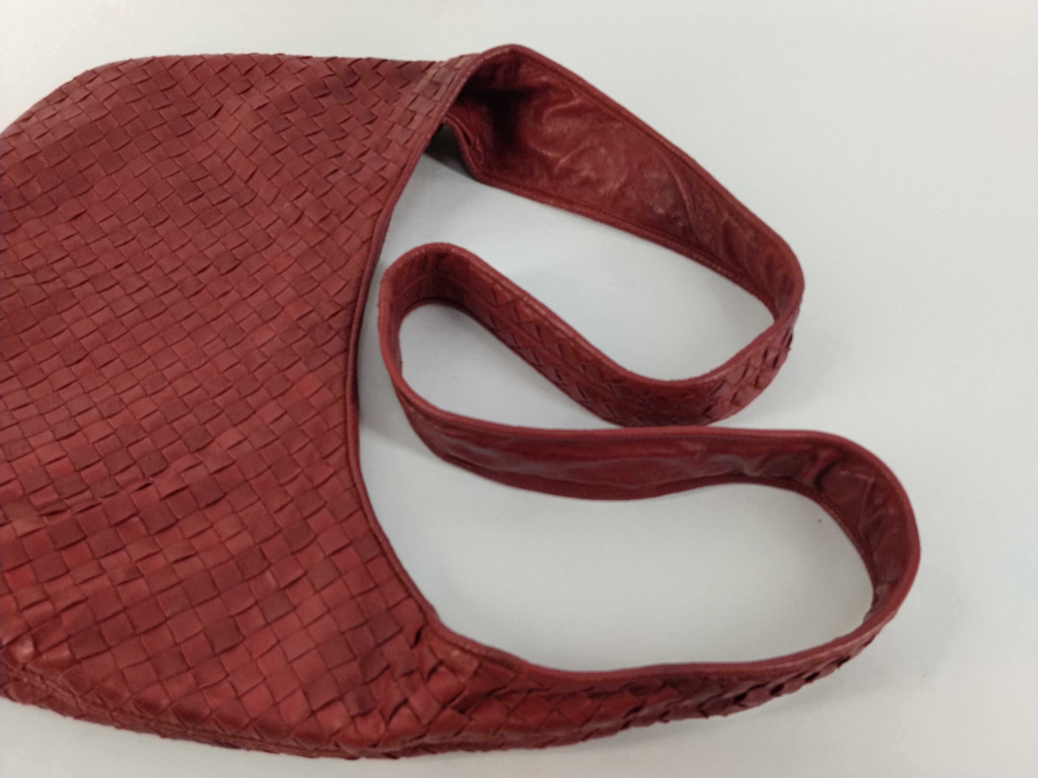 Intrecciato Shoulder Bag (Red) — view 3