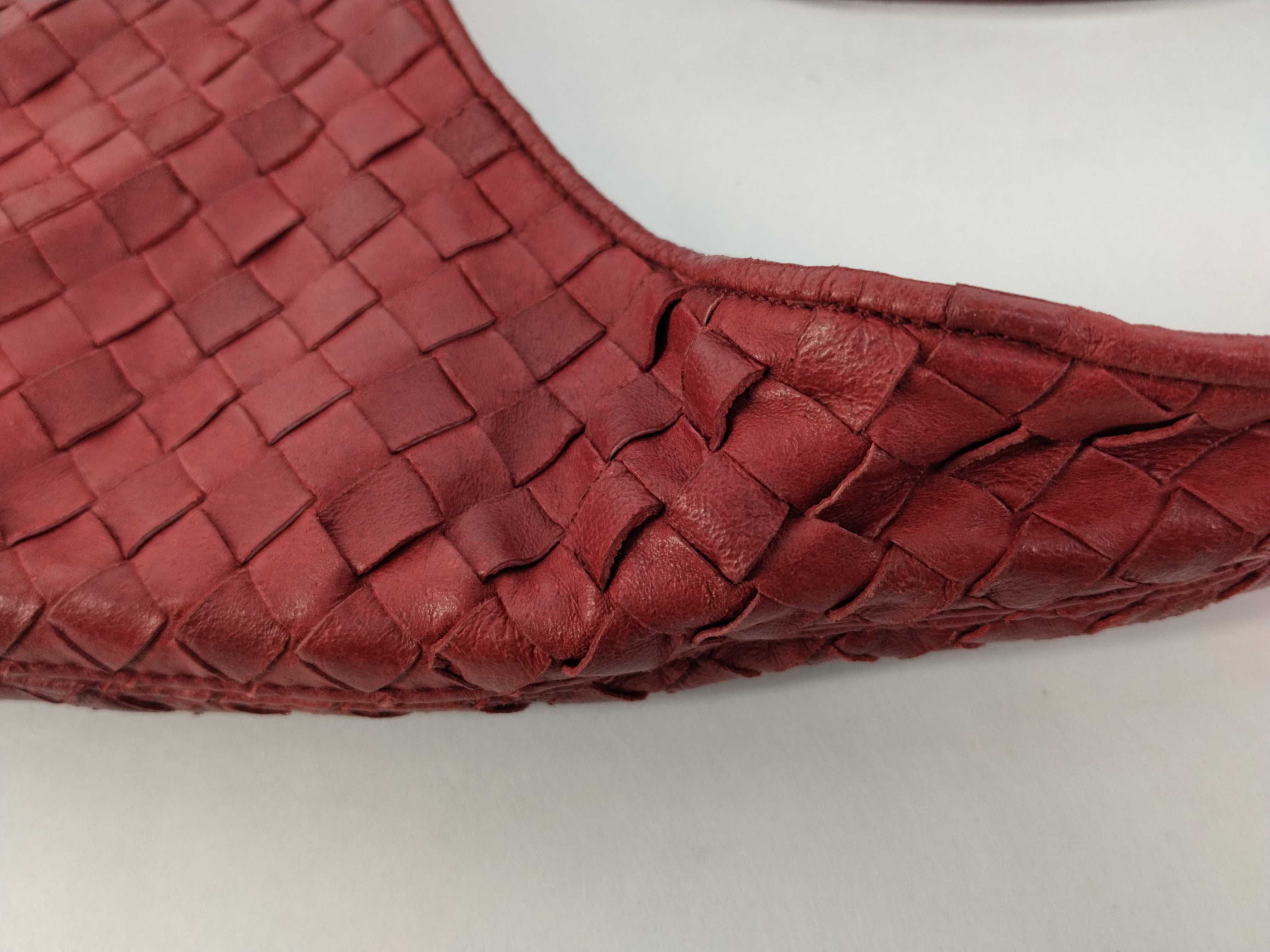 Intrecciato Shoulder Bag (Red) — view 5