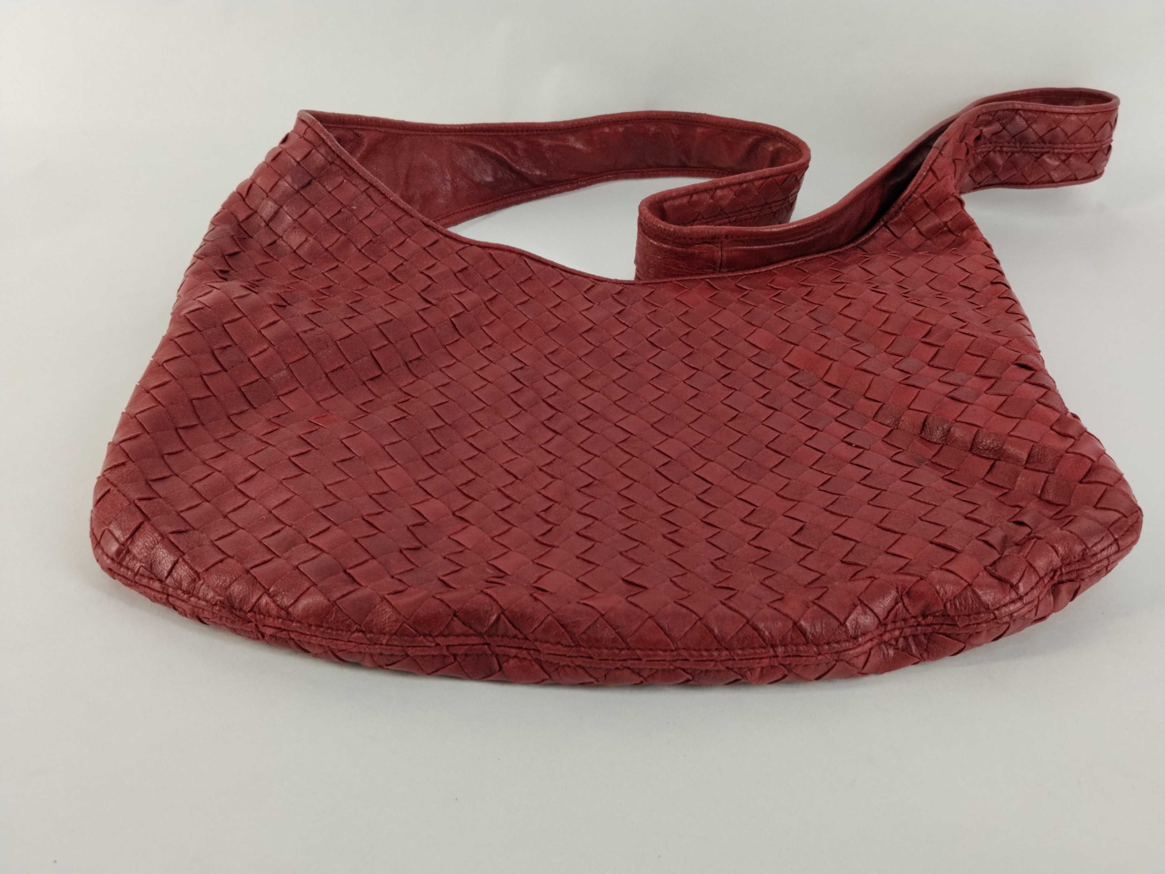 Intrecciato Shoulder Bag (Red) — view 7