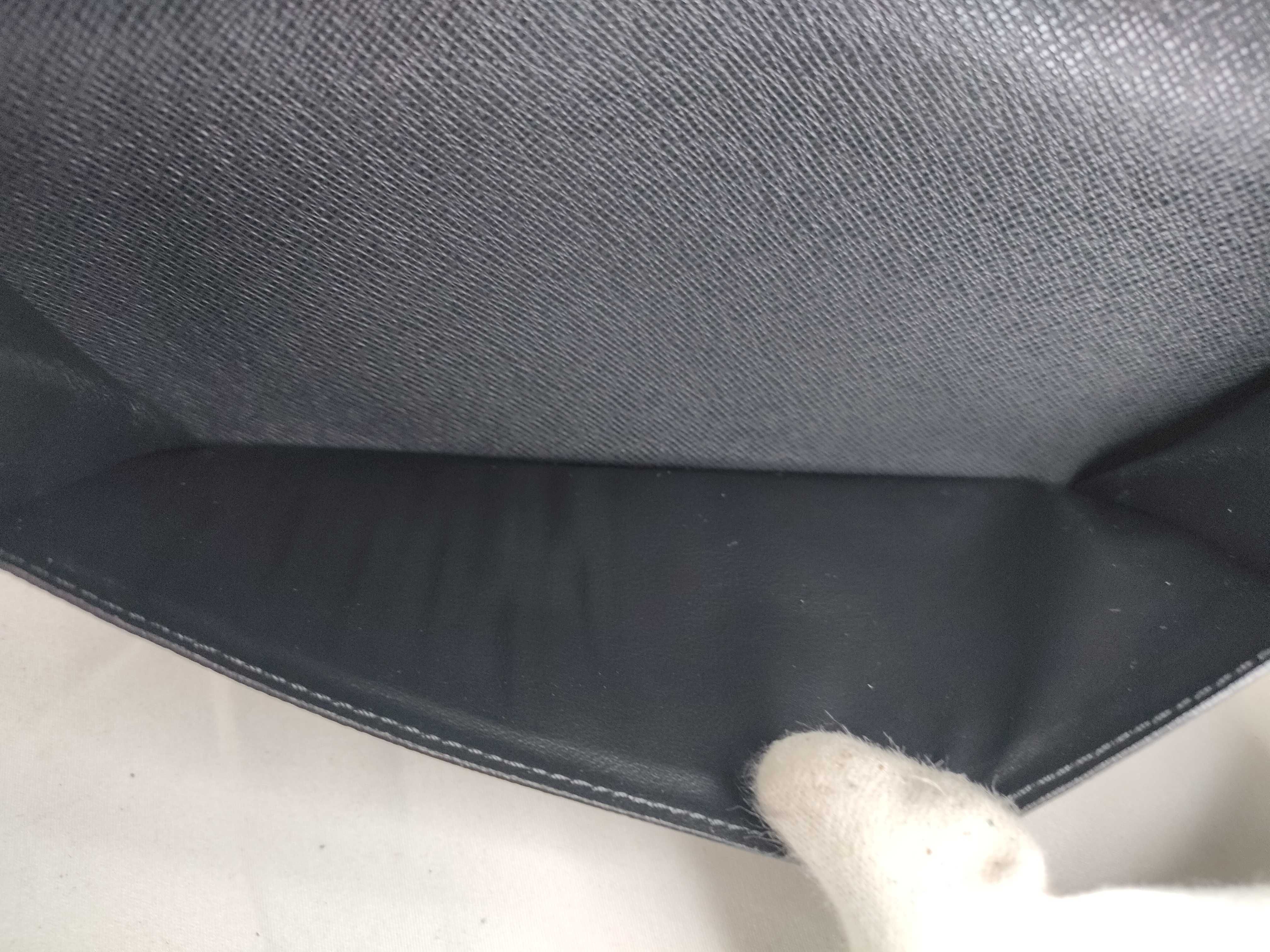 Taiga Louis Vuitton Zippy Wallet Vertical Wallet — view 10