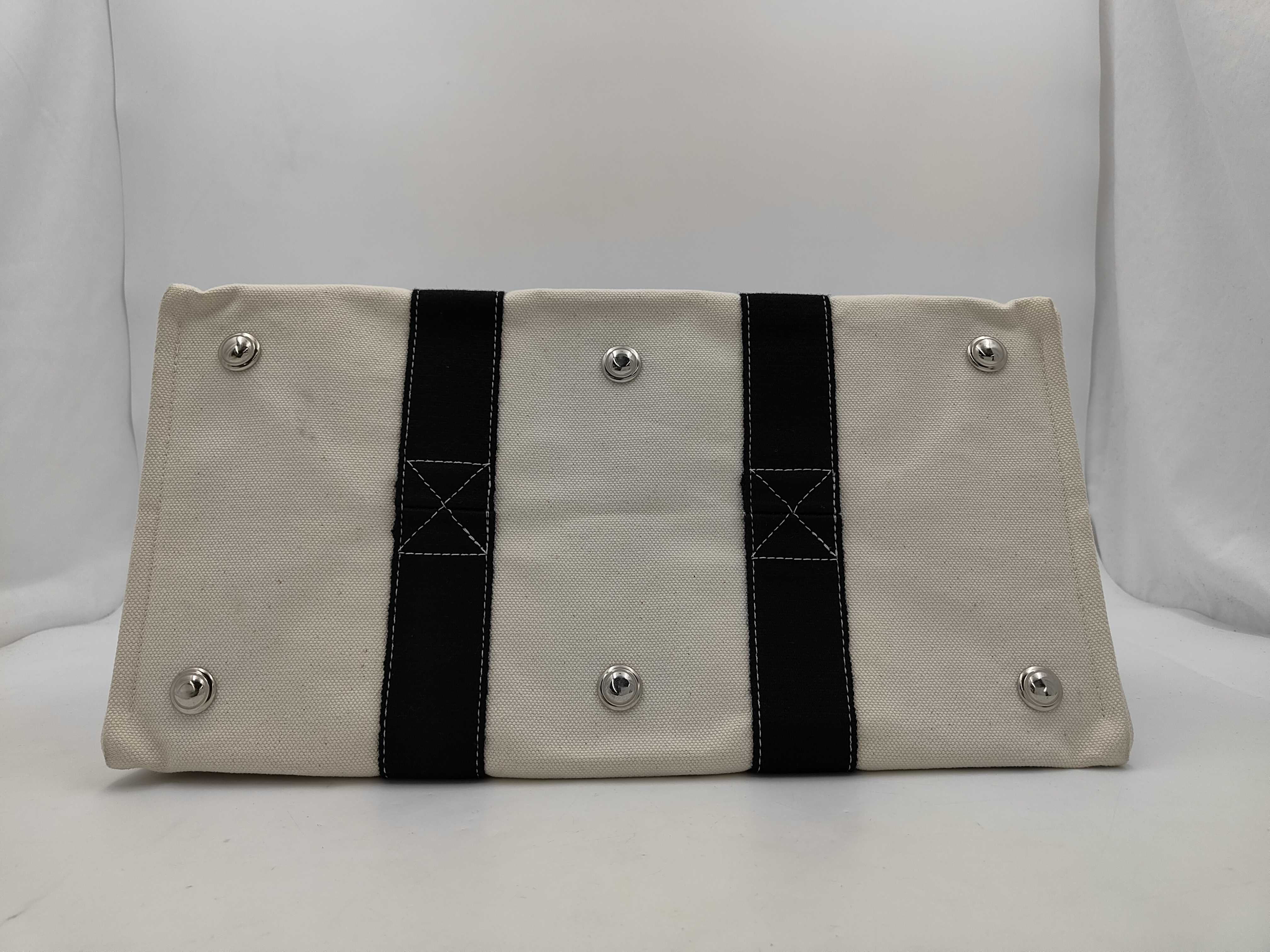 Bora GM Tote Bag — view 9