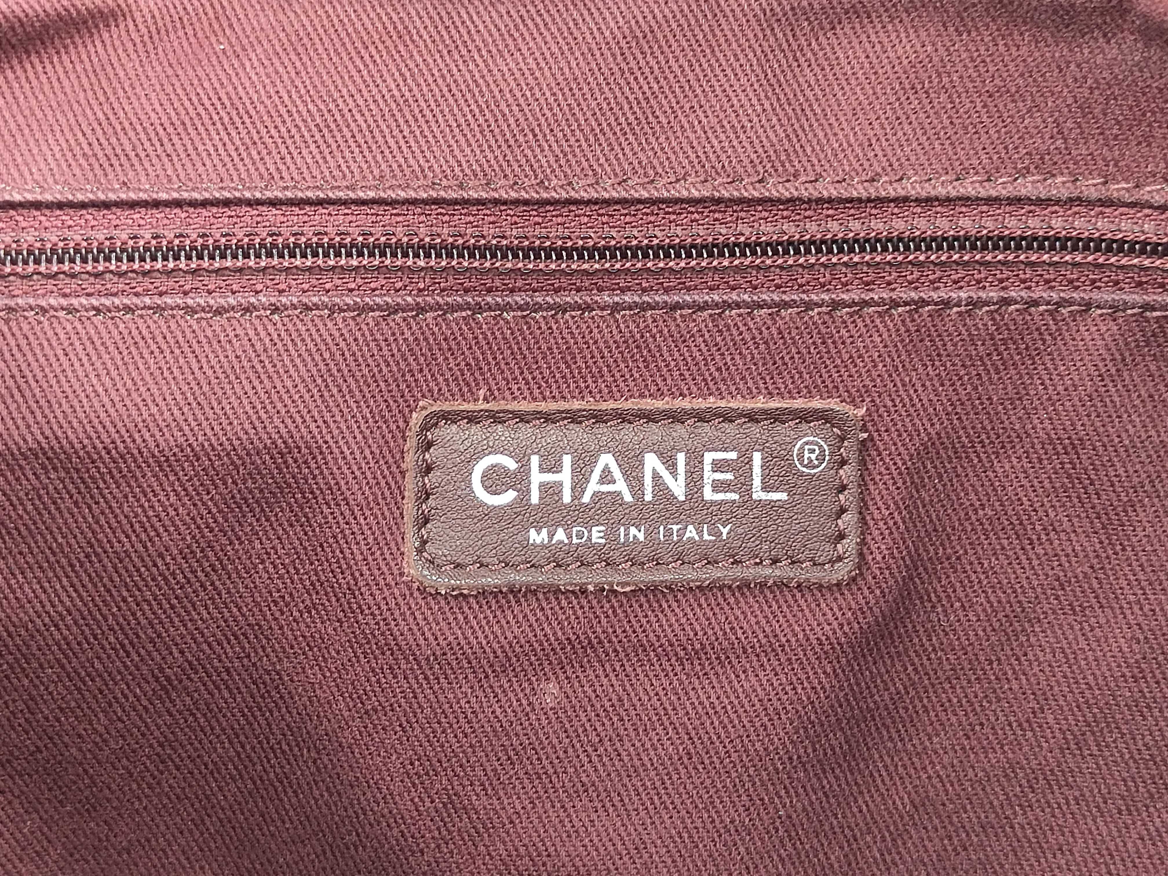 Caviar Skin Matelassé Tote Bag — view 9