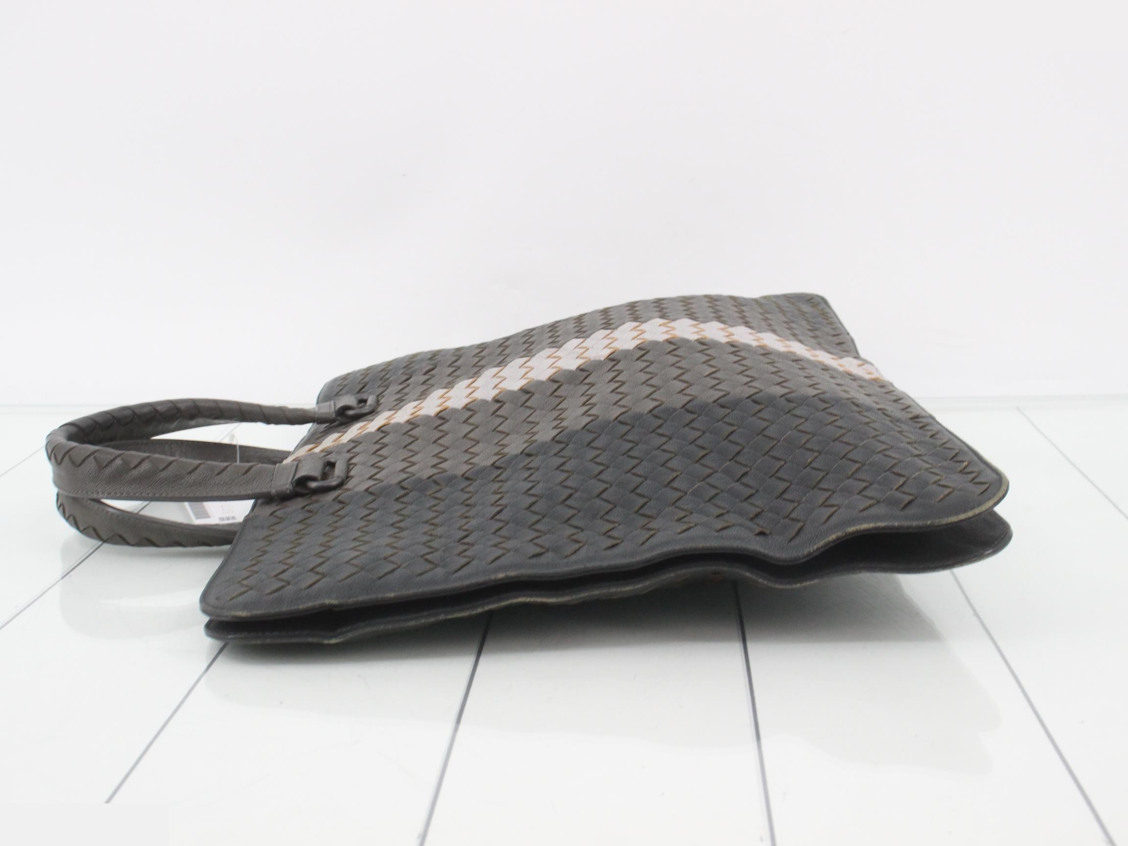 Intrecciato leather handbag — view 4